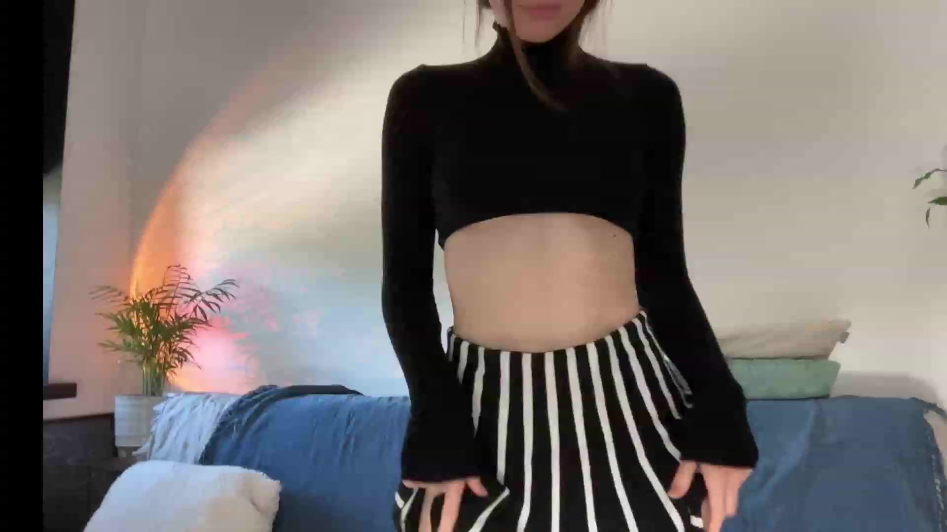 Gallery image thumbnail from LovelyBvnny's myfreecams stream on, 06/17/2023, 13:56 image 15 of 20