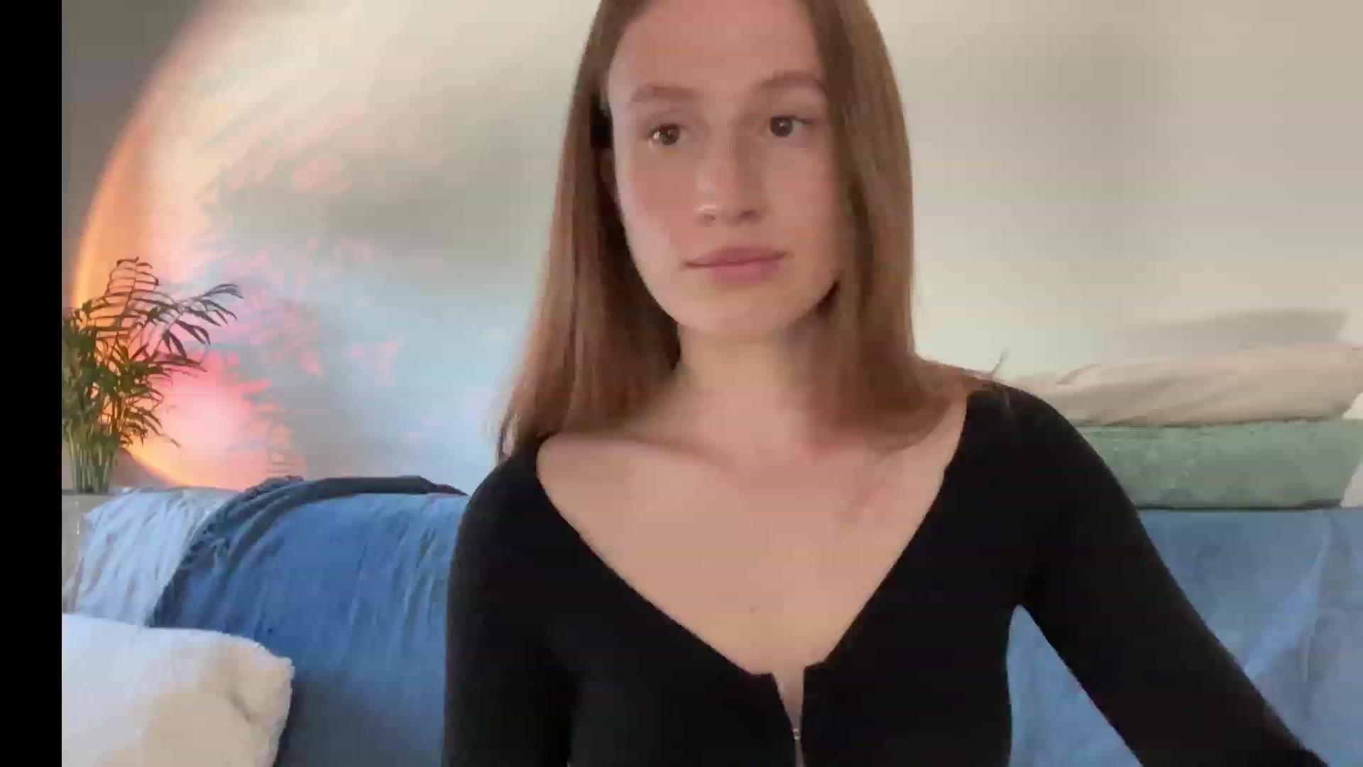 Gallery image thumbnail from LovelyBvnny's myfreecams stream on, 06/17/2023, 15:32 image 8 of 20