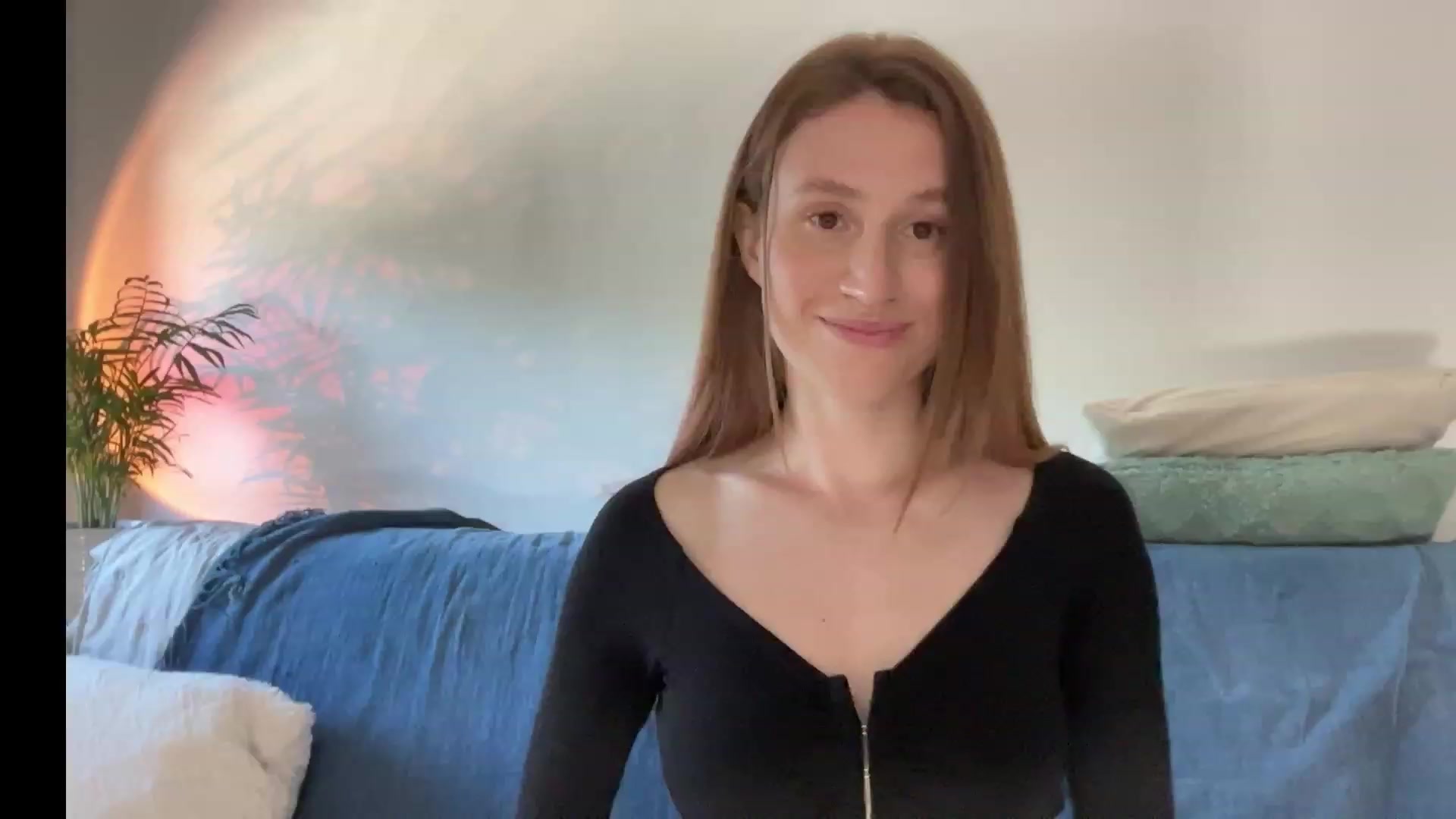 Gallery image thumbnail from LovelyBvnny's myfreecams stream on, 06/17/2023, 15:32 image 7 of 20