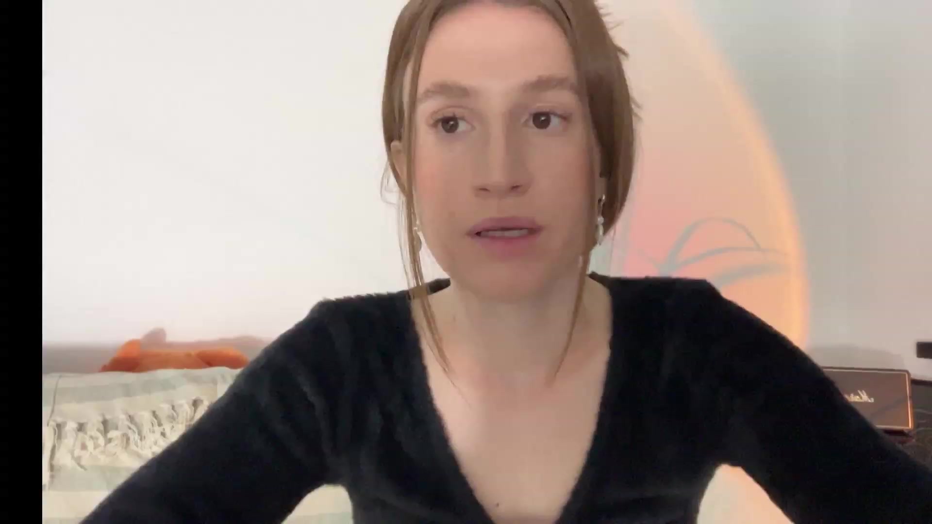 Gallery image thumbnail from LovelyBvnny's myfreecams stream on, 06/19/2023, 15:02 image 10 of 20