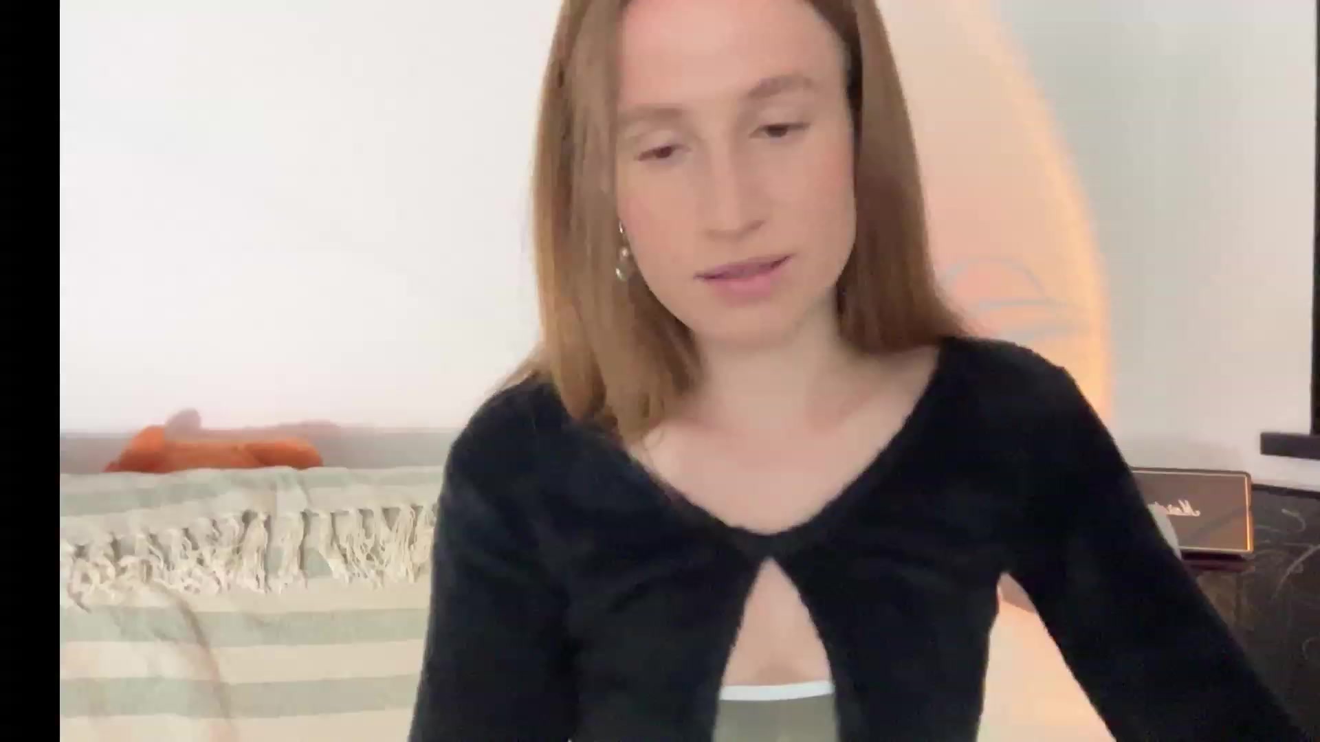 Gallery image thumbnail from LovelyBvnny's myfreecams stream on, 06/19/2023, 15:02 image 8 of 20