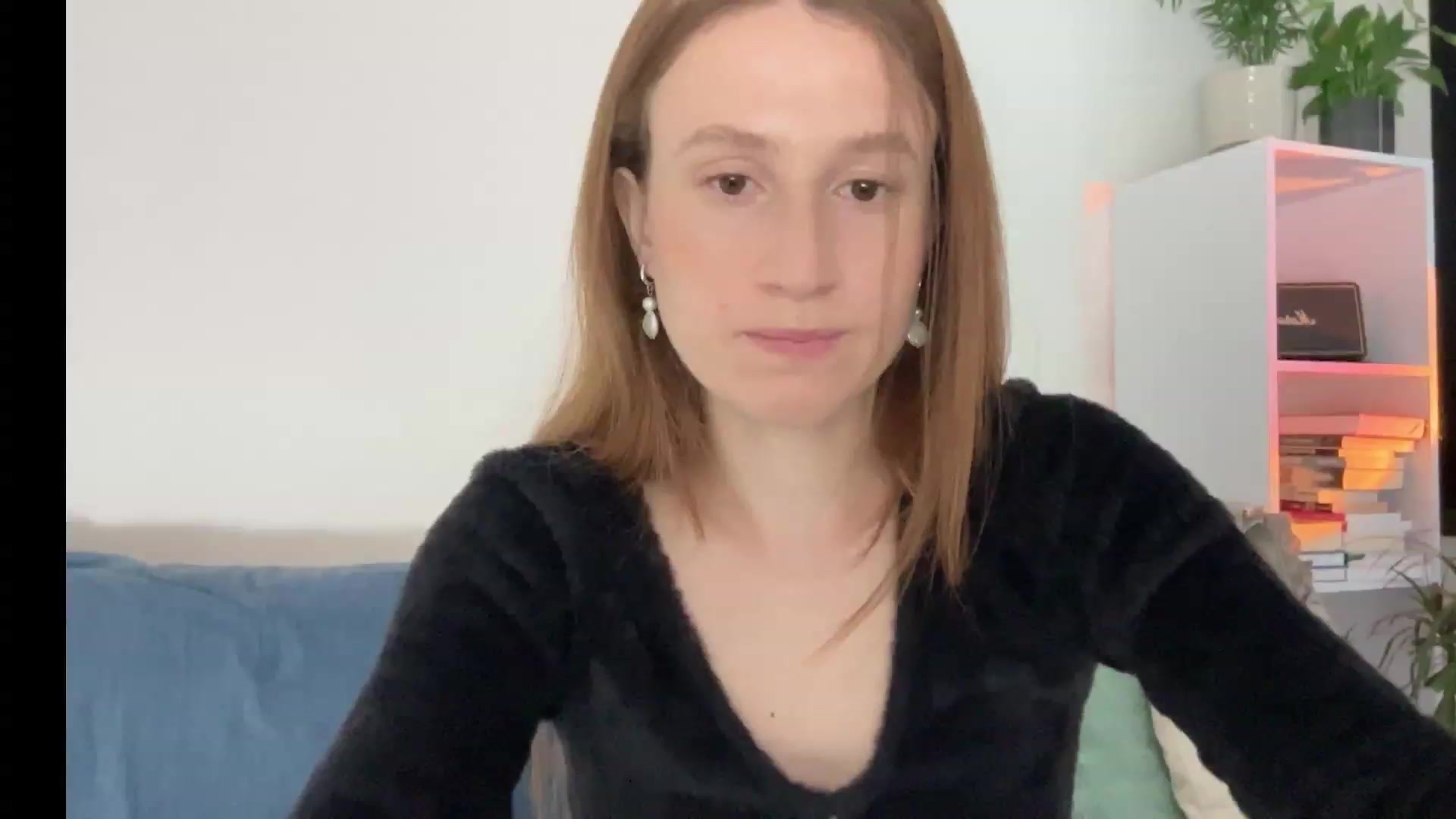 Gallery image thumbnail from LovelyBvnny's myfreecams stream on, 06/26/2023, 16:31 image 10 of 20