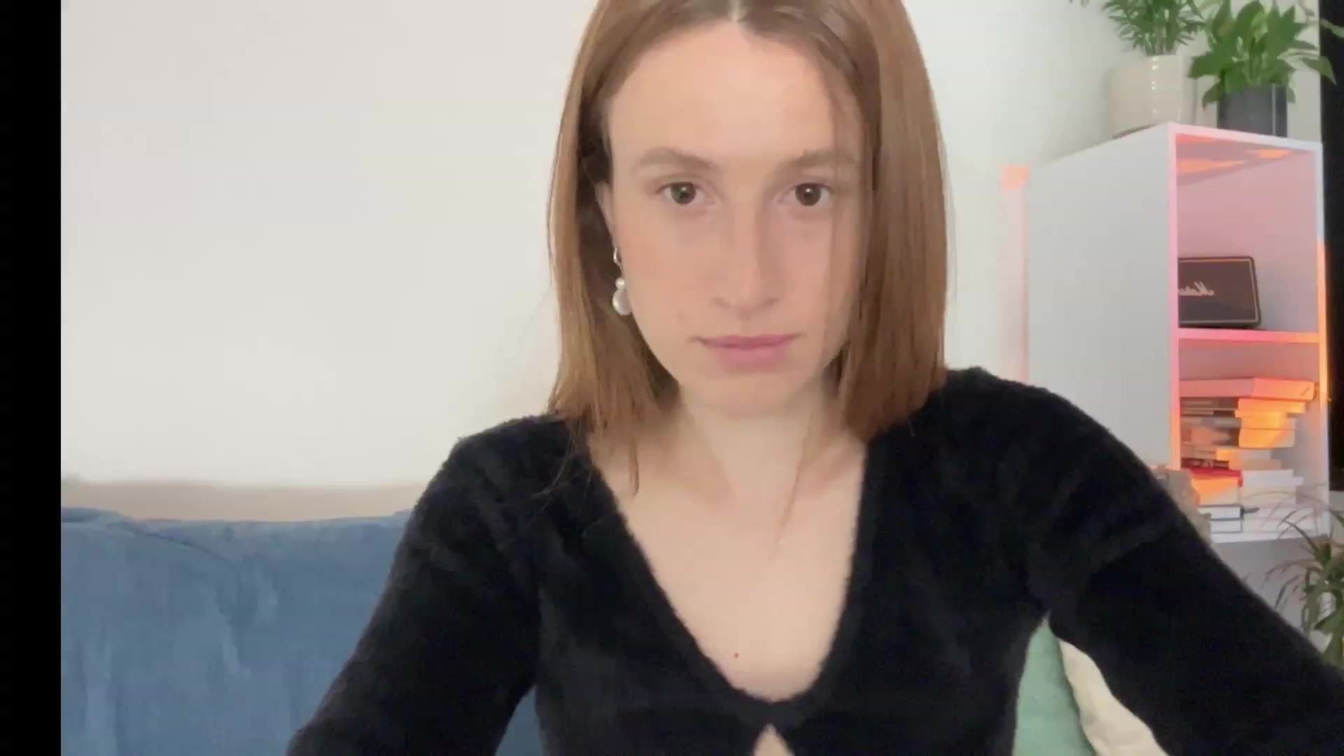 Gallery image thumbnail from LovelyBvnny's myfreecams stream on, 06/26/2023, 16:31 image 1 of 20