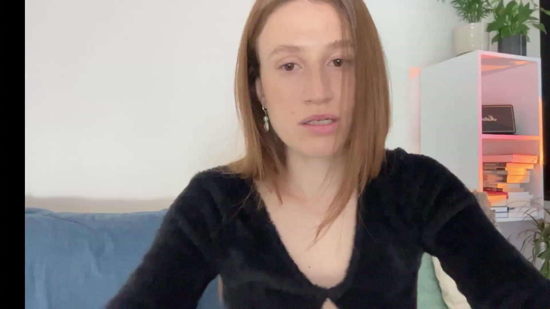 Gallery image thumbnail from LovelyBvnny's myfreecams stream on, 06/26/2023, 16:31 image 6 of 20