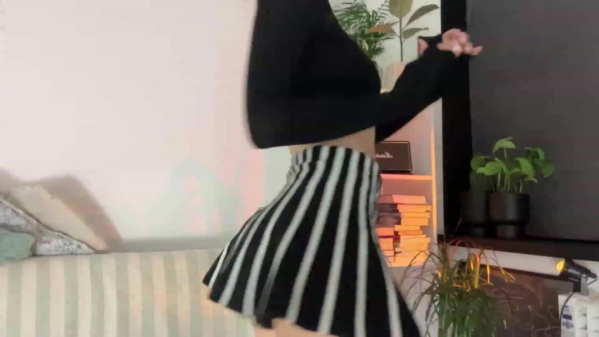 Gallery image thumbnail from LovelyBvnny's myfreecams stream on, 07/16/2023, 20:18 image 3 of 20