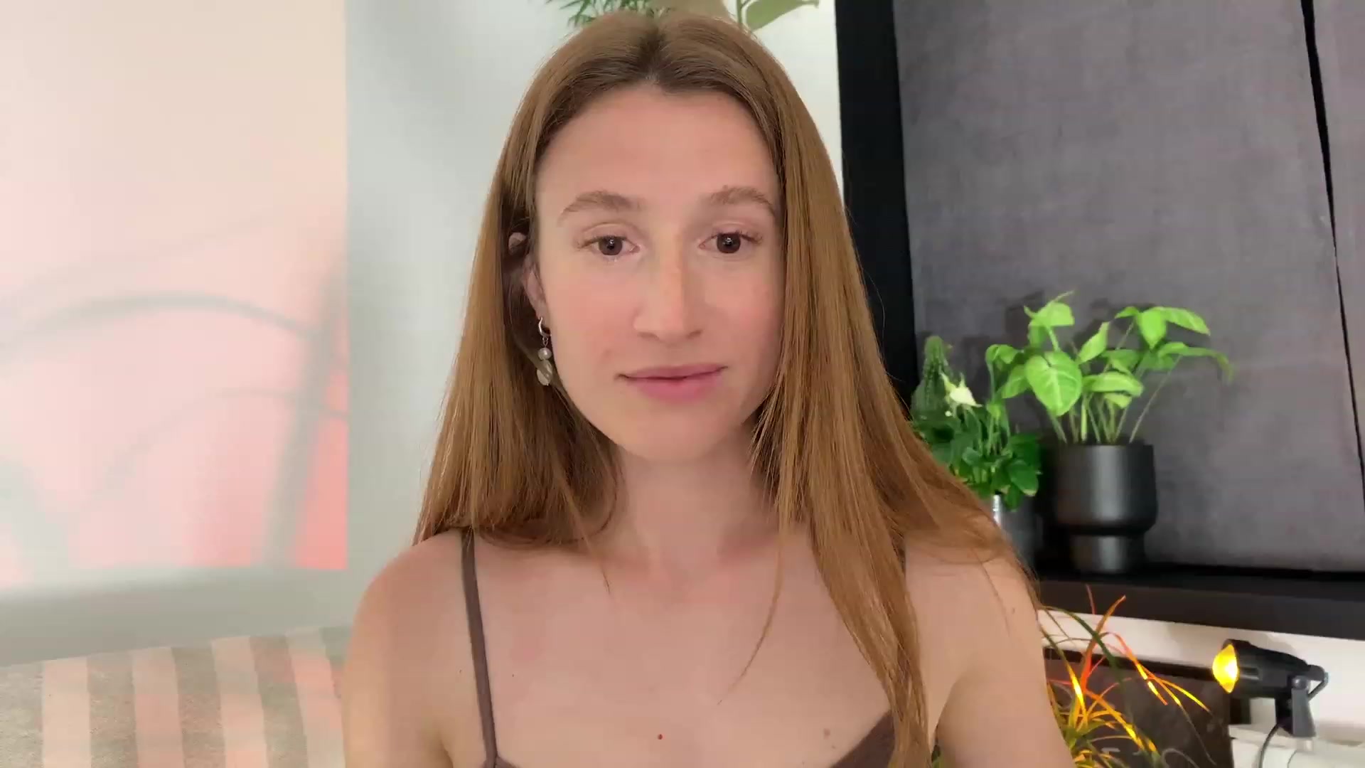 Gallery image thumbnail from LovelyBvnny's myfreecams stream on, 07/18/2023, 18:52 image 20 of 20