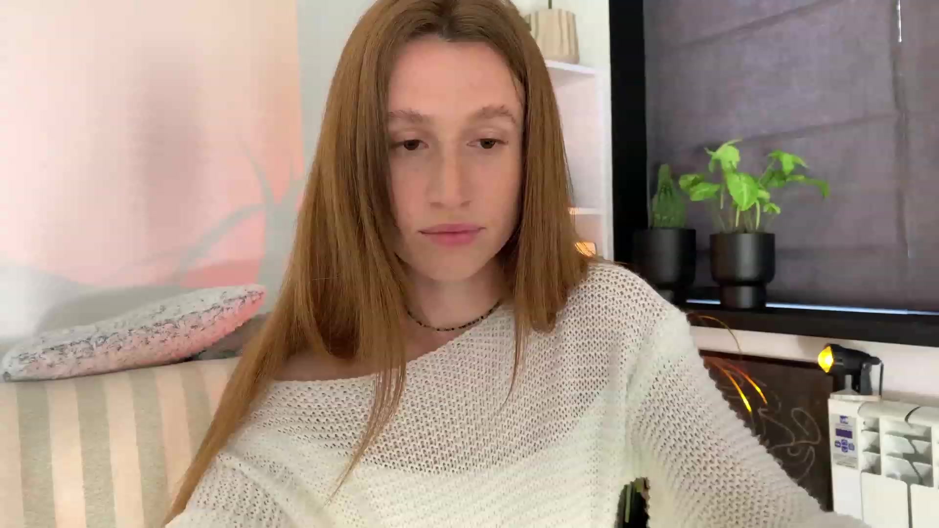 Gallery image thumbnail from LovelyBvnny's myfreecams stream on, 07/20/2023, 18:01 image 10 of 20