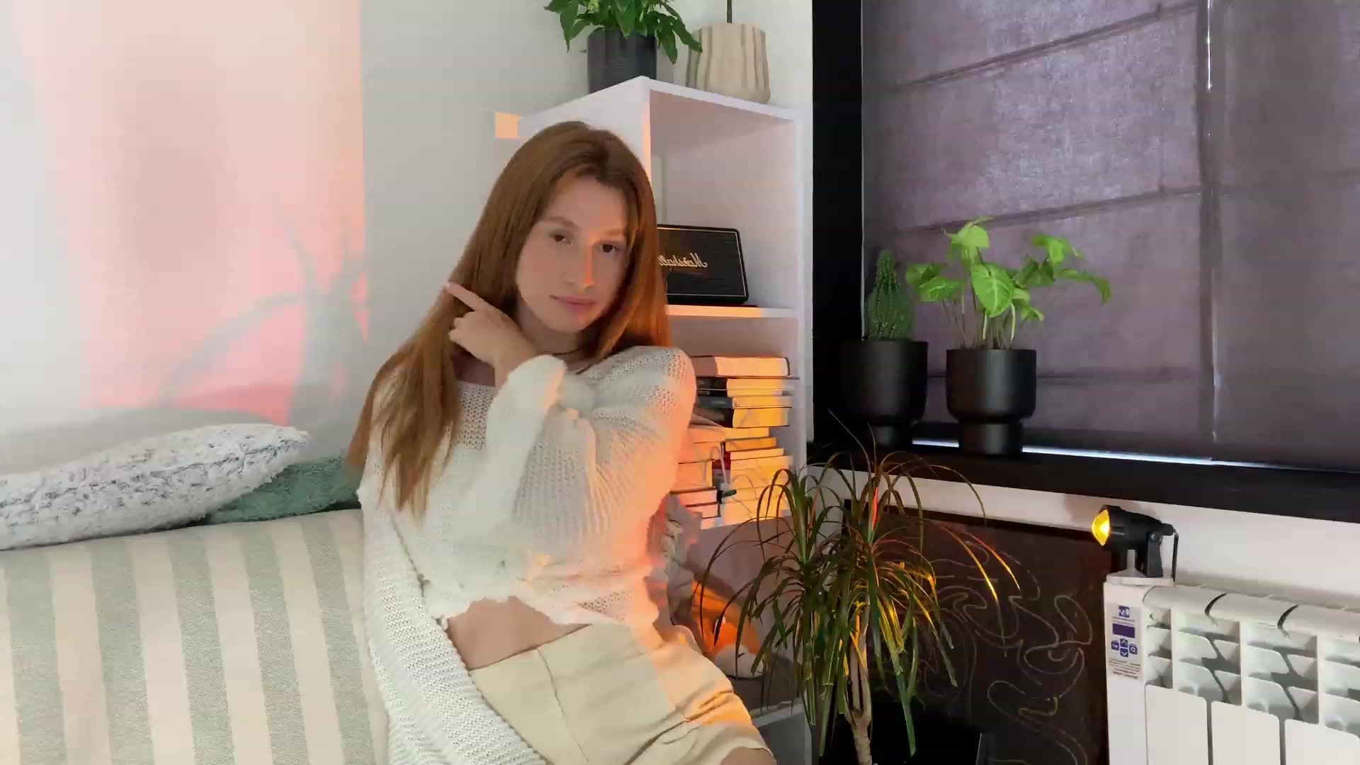 Gallery image thumbnail from LovelyBvnny's myfreecams stream on, 07/20/2023, 18:01 image 2 of 20