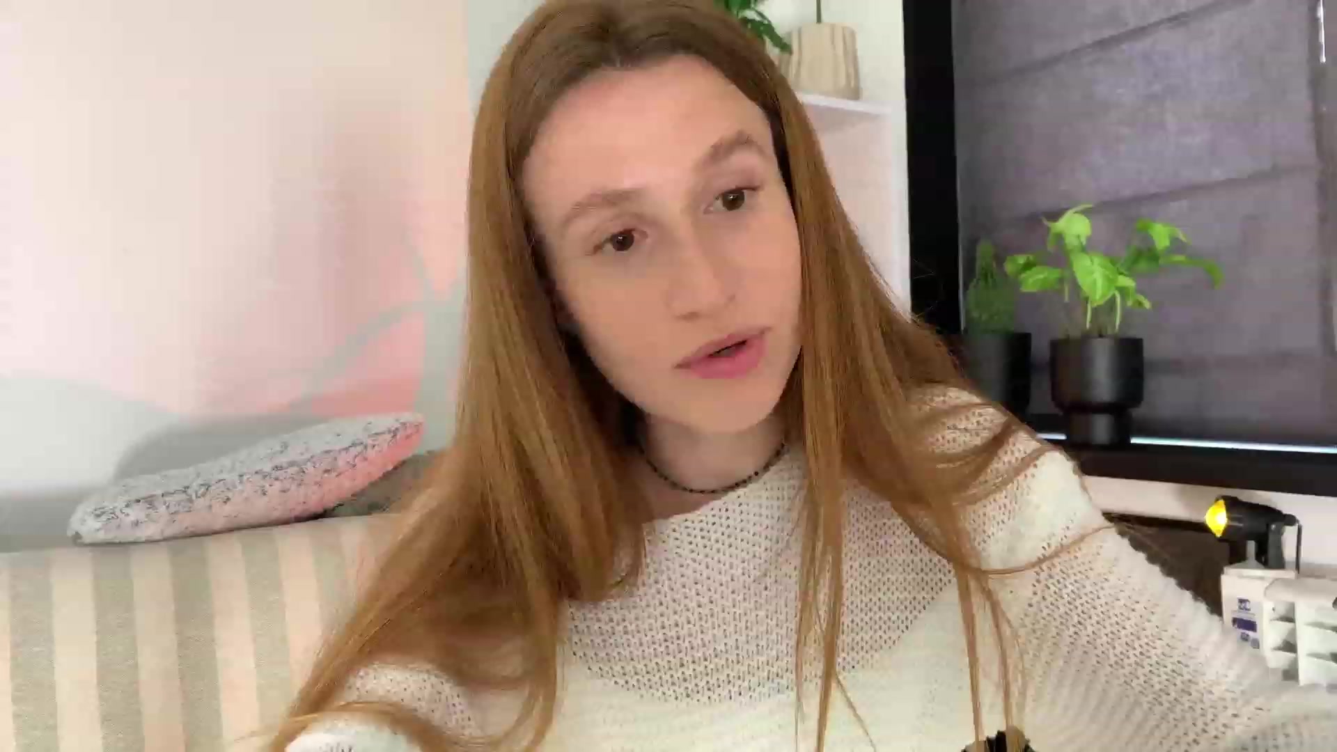 Gallery image thumbnail from LovelyBvnny's myfreecams stream on, 07/20/2023, 18:01 image 8 of 20