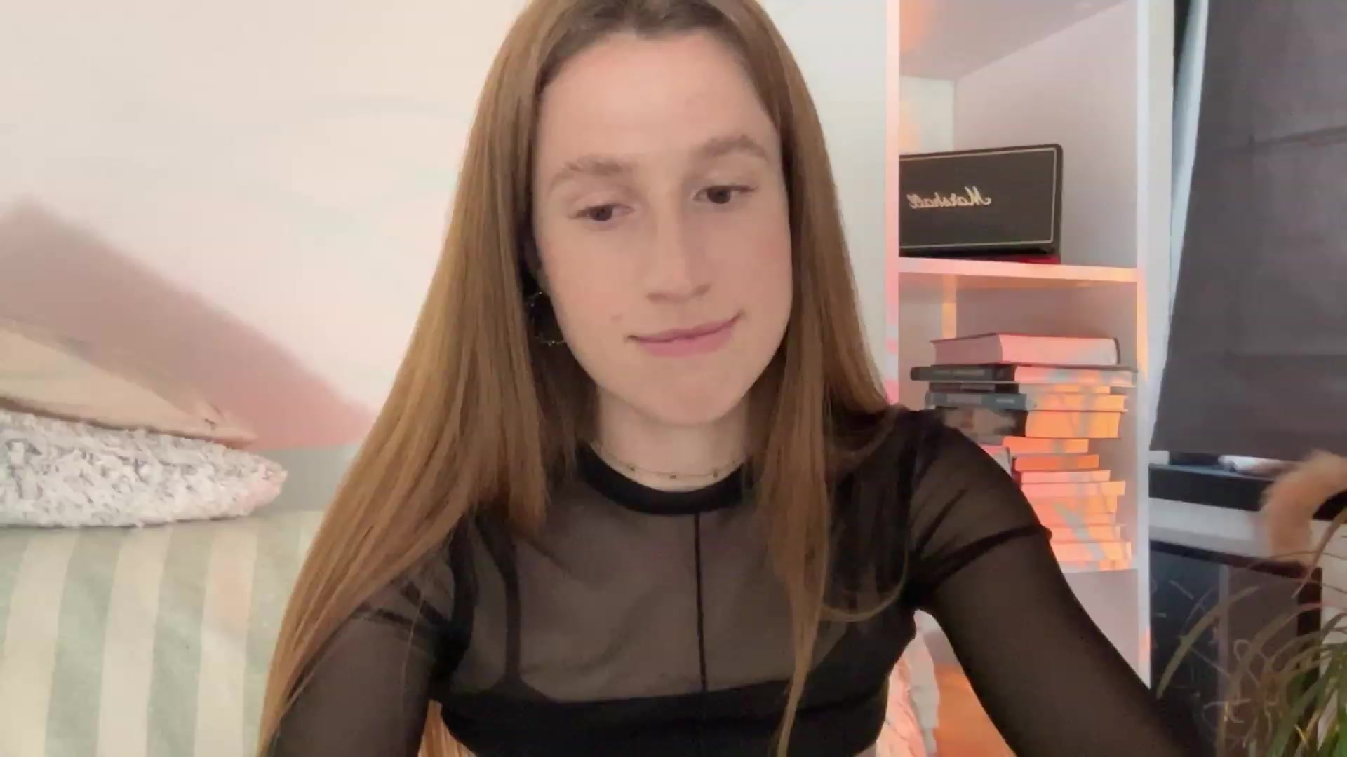 Gallery image thumbnail from LovelyBvnny's myfreecams stream on, 07/23/2023, 15:19 image 12 of 20