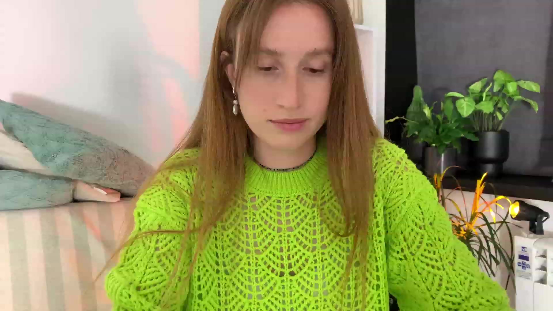 Gallery image thumbnail from LovelyBvnny's myfreecams stream on, 08/01/2023, 18:20 image 16 of 20