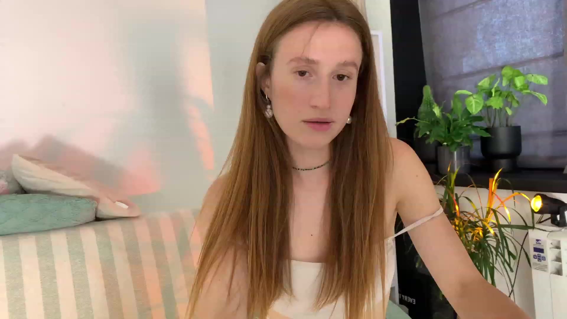 Gallery image thumbnail from LovelyBvnny's myfreecams stream on, 08/01/2023, 18:20 image 6 of 20