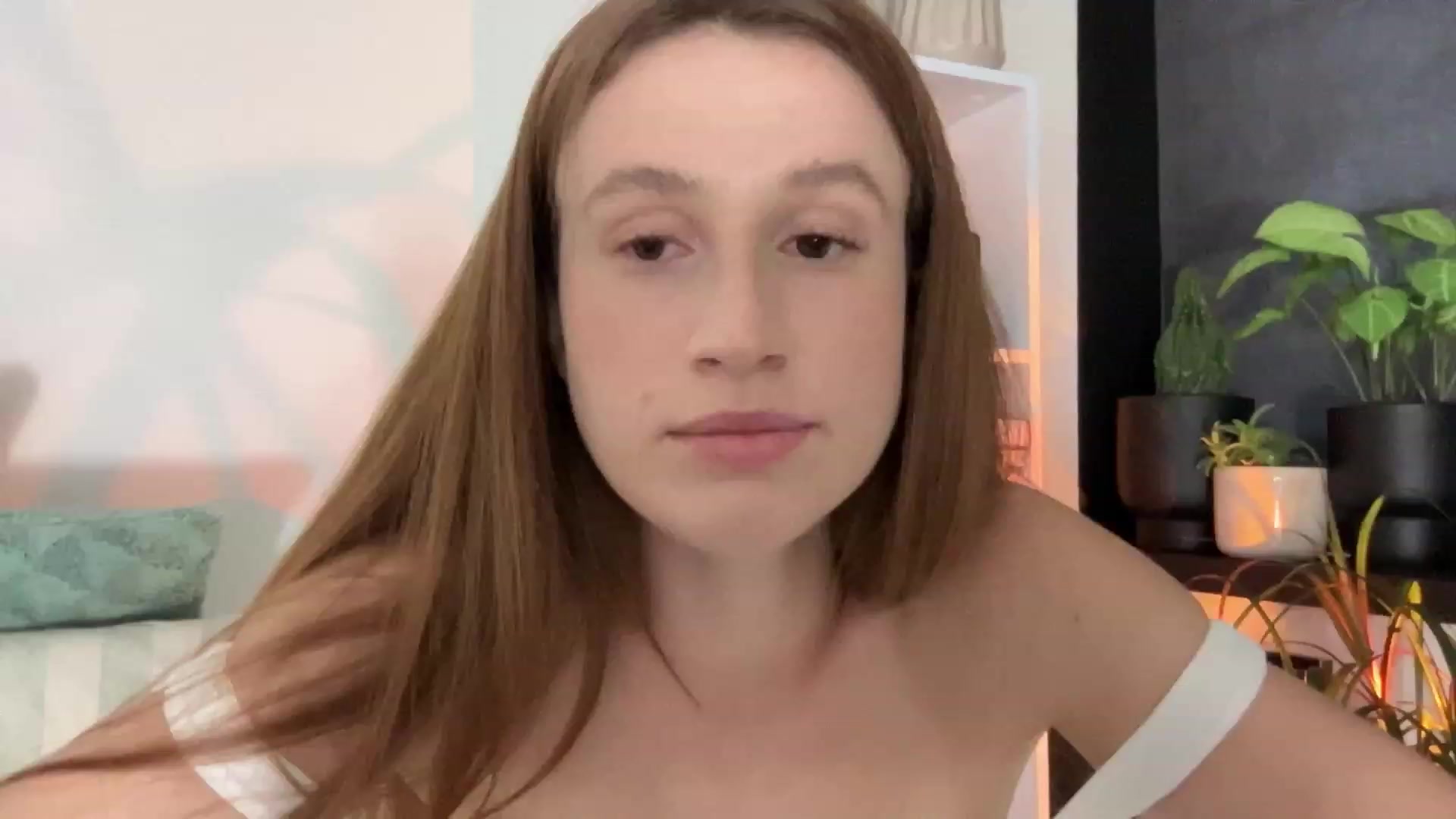 Gallery image thumbnail from LovelyBvnny's myfreecams stream on, 08/13/2023, 17:42 image 2 of 20