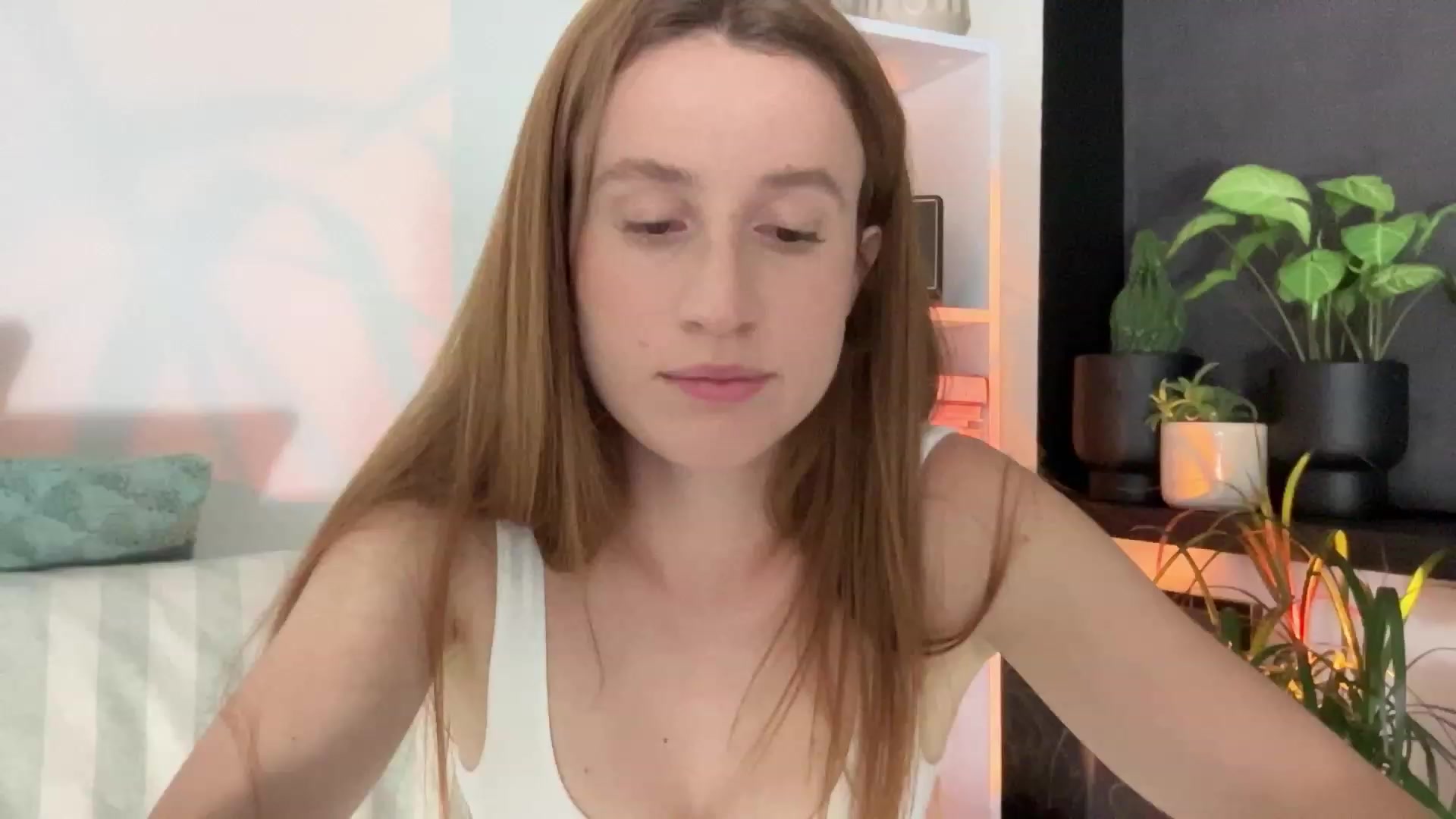 Gallery image thumbnail from LovelyBvnny's myfreecams stream on, 08/13/2023, 17:42 image 19 of 20