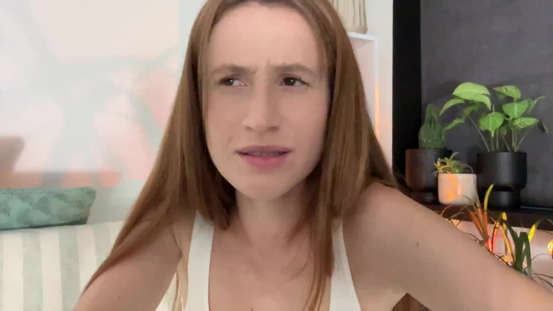 Gallery image thumbnail from LovelyBvnny's myfreecams stream on, 08/13/2023, 17:42 image 9 of 20
