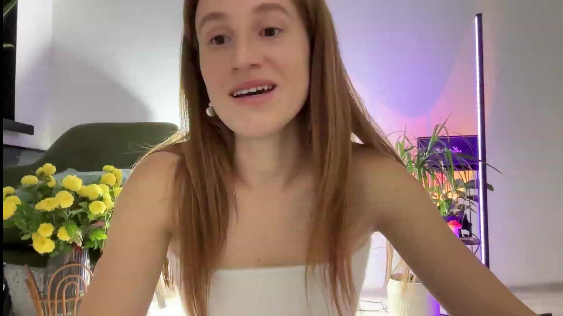 Gallery image thumbnail from LovelyBvnny's myfreecams stream on, 11/14/2023, 16:49 image 20 of 20