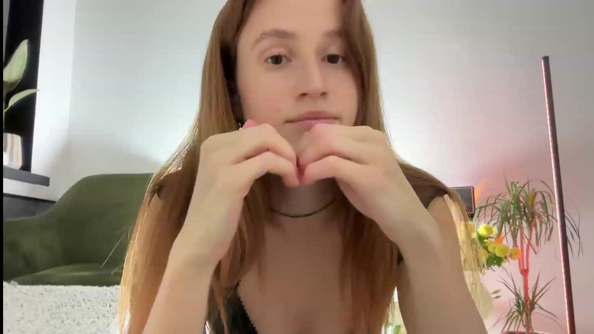 Gallery image thumbnail from LovelyBvnny's myfreecams stream on, 11/18/2023, 18:18 image 9 of 20