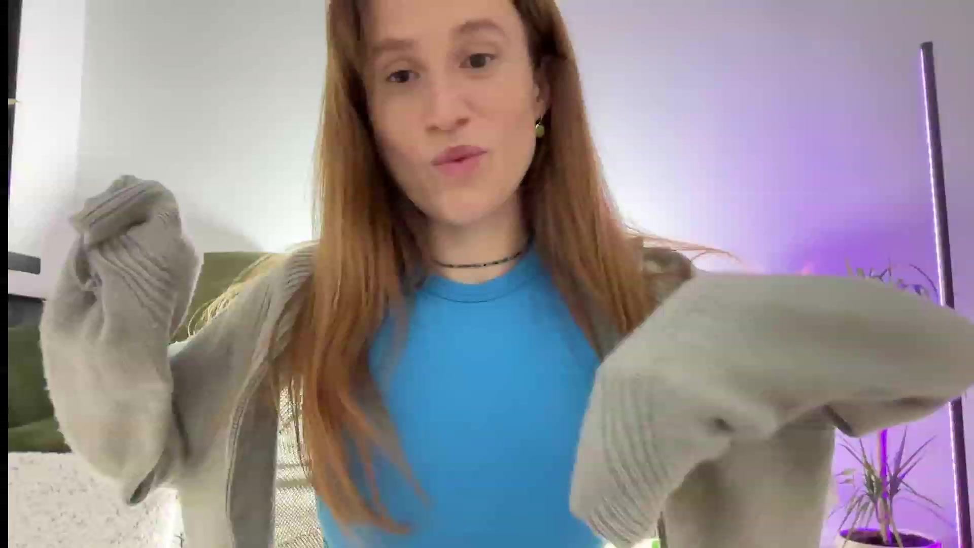 Gallery image thumbnail from LovelyBvnny's myfreecams stream on, 11/18/2023, 20:51 image 9 of 20