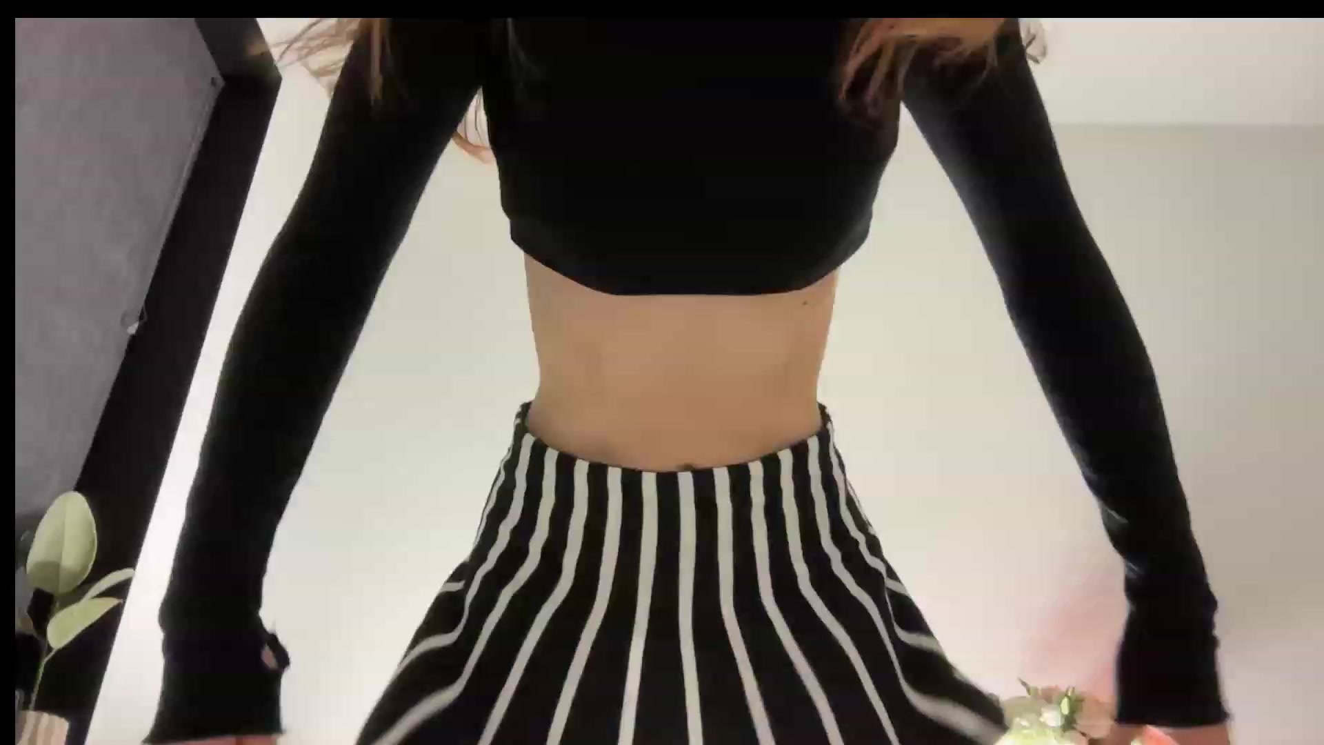 Gallery image thumbnail from LovelyBvnny's myfreecams stream on, 11/19/2023, 17:31 image 20 of 20