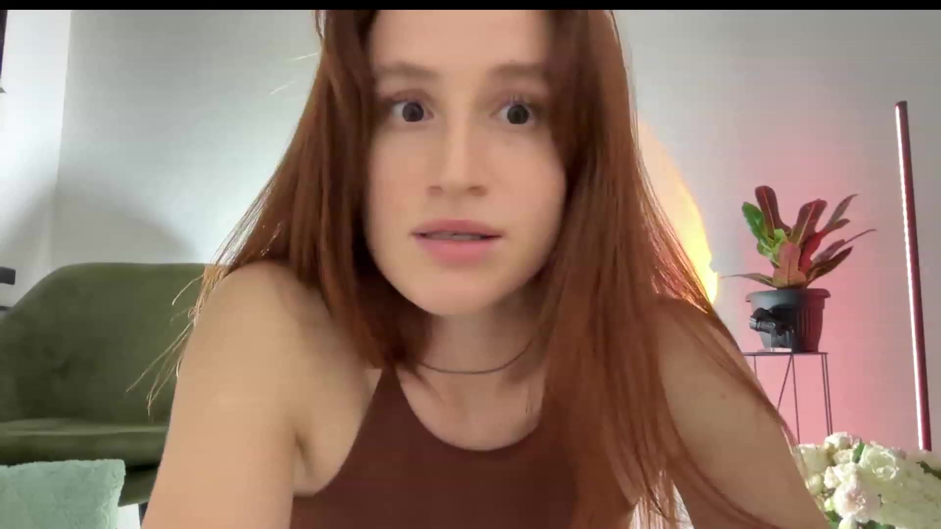 Gallery image thumbnail from LovelyBvnny's myfreecams stream on, 11/25/2023, 16:14 image 12 of 20