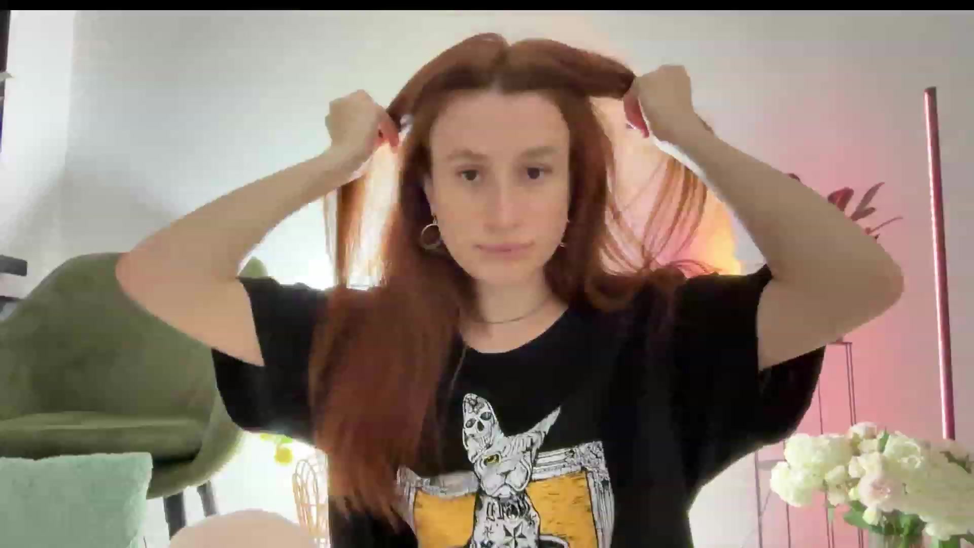 Gallery image thumbnail from LovelyBvnny's myfreecams stream on, 11/25/2023, 16:14 image 2 of 20
