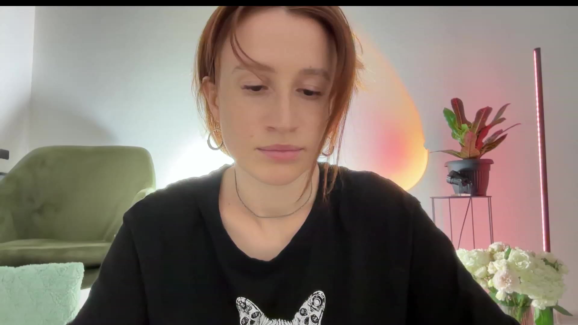 Gallery image thumbnail from LovelyBvnny's myfreecams stream on, 11/25/2023, 16:14 image 7 of 20