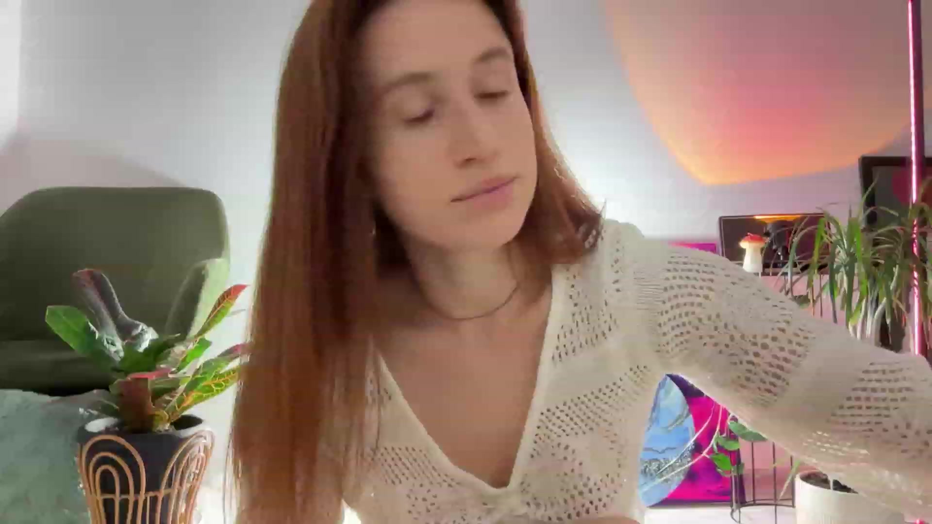 Gallery image thumbnail from LovelyBvnny's myfreecams stream on, 12/05/2023, 15:51 image 6 of 20