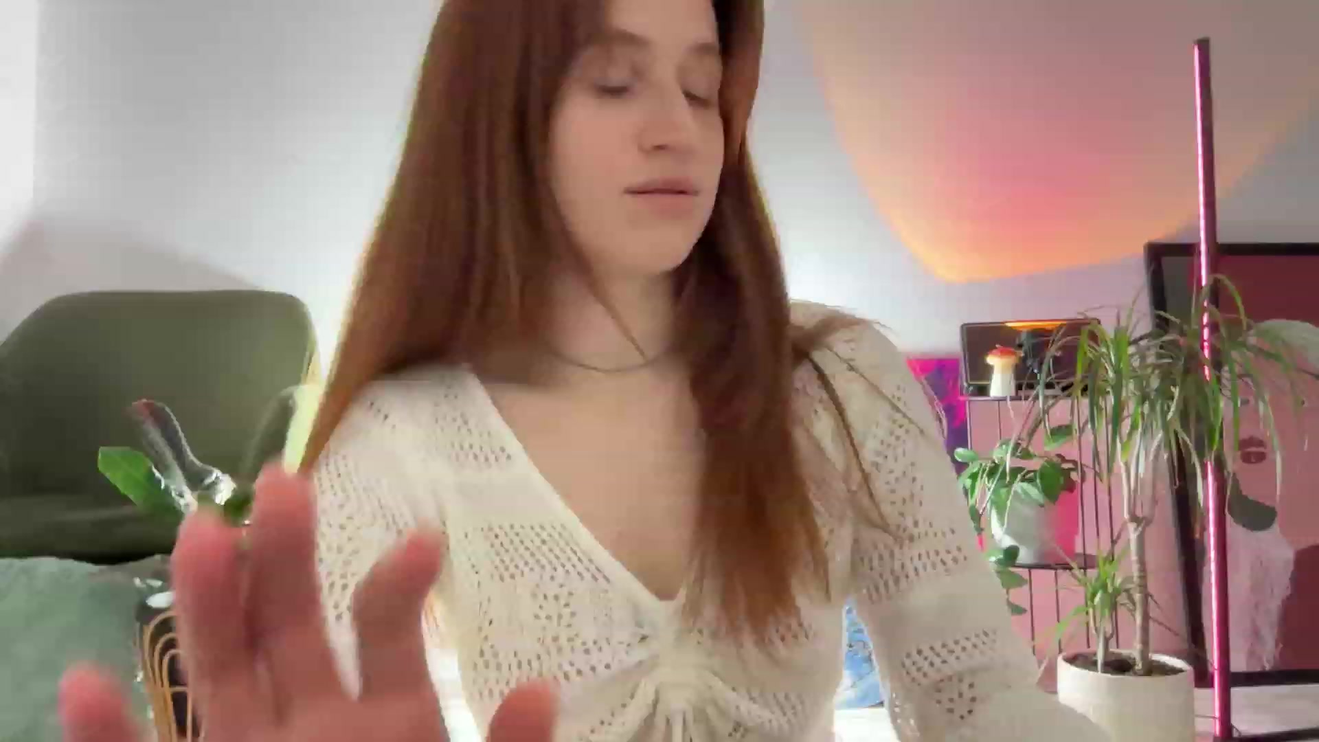 Gallery image thumbnail from LovelyBvnny's myfreecams stream on, 12/05/2023, 15:51 image 17 of 20