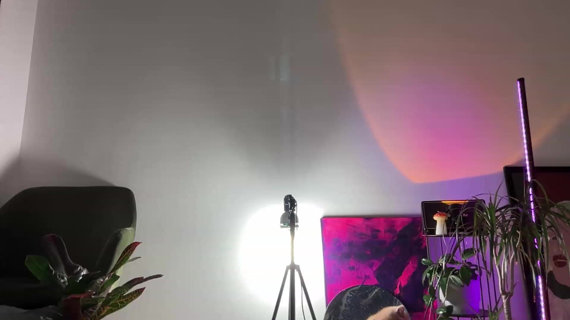 Gallery image thumbnail from LovelyBvnny's myfreecams stream on, 12/05/2023, 17:57 image 6 of 20