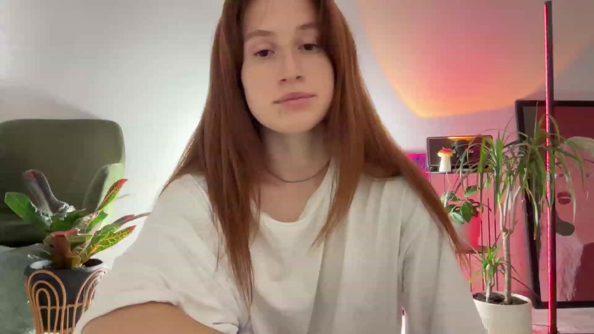 Gallery image thumbnail from LovelyBvnny's myfreecams stream on, 12/05/2023, 17:57 image 10 of 20