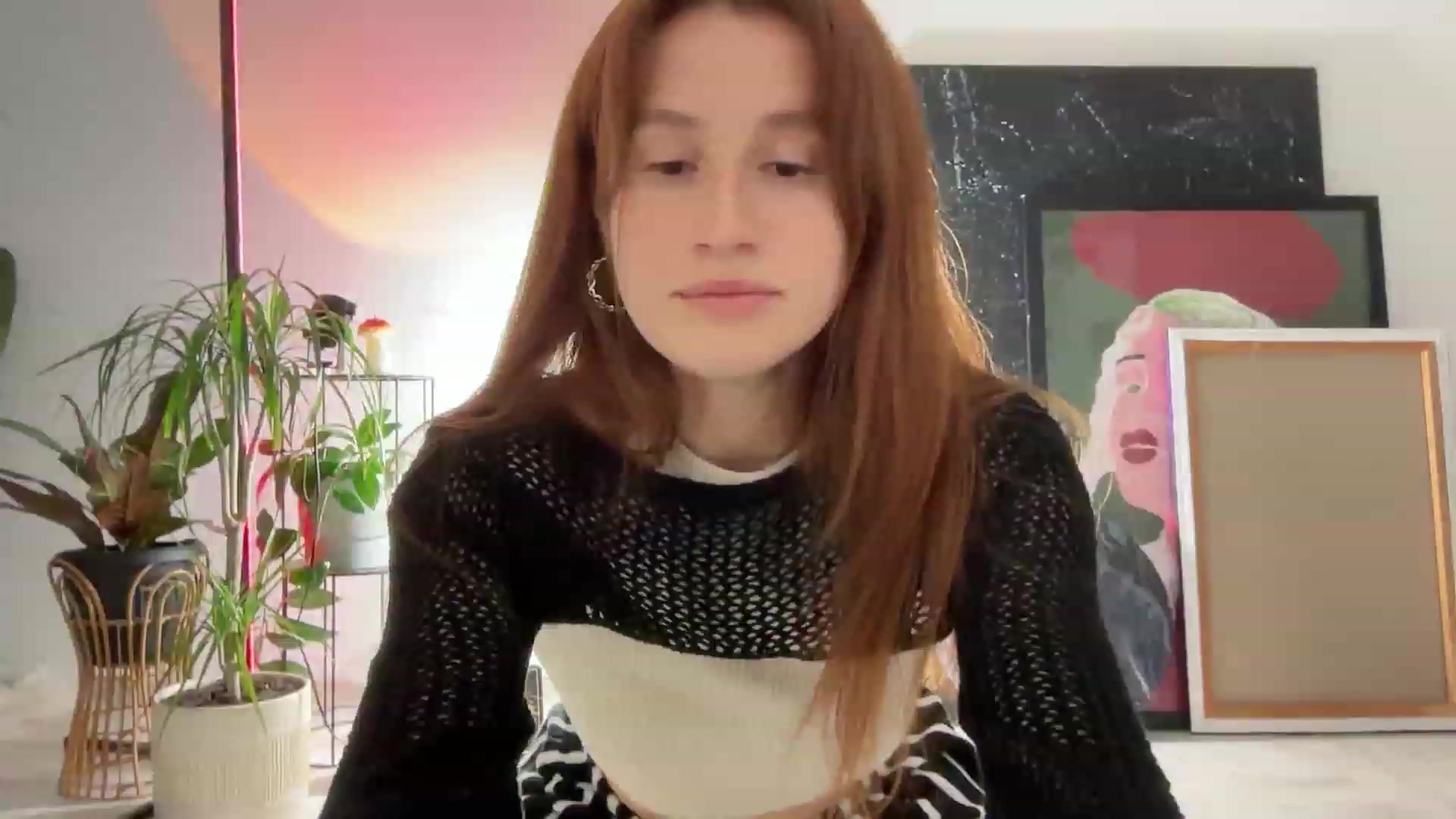 Gallery image thumbnail from LovelyBvnny's myfreecams stream on, 12/07/2023, 20:13 image 11 of 20