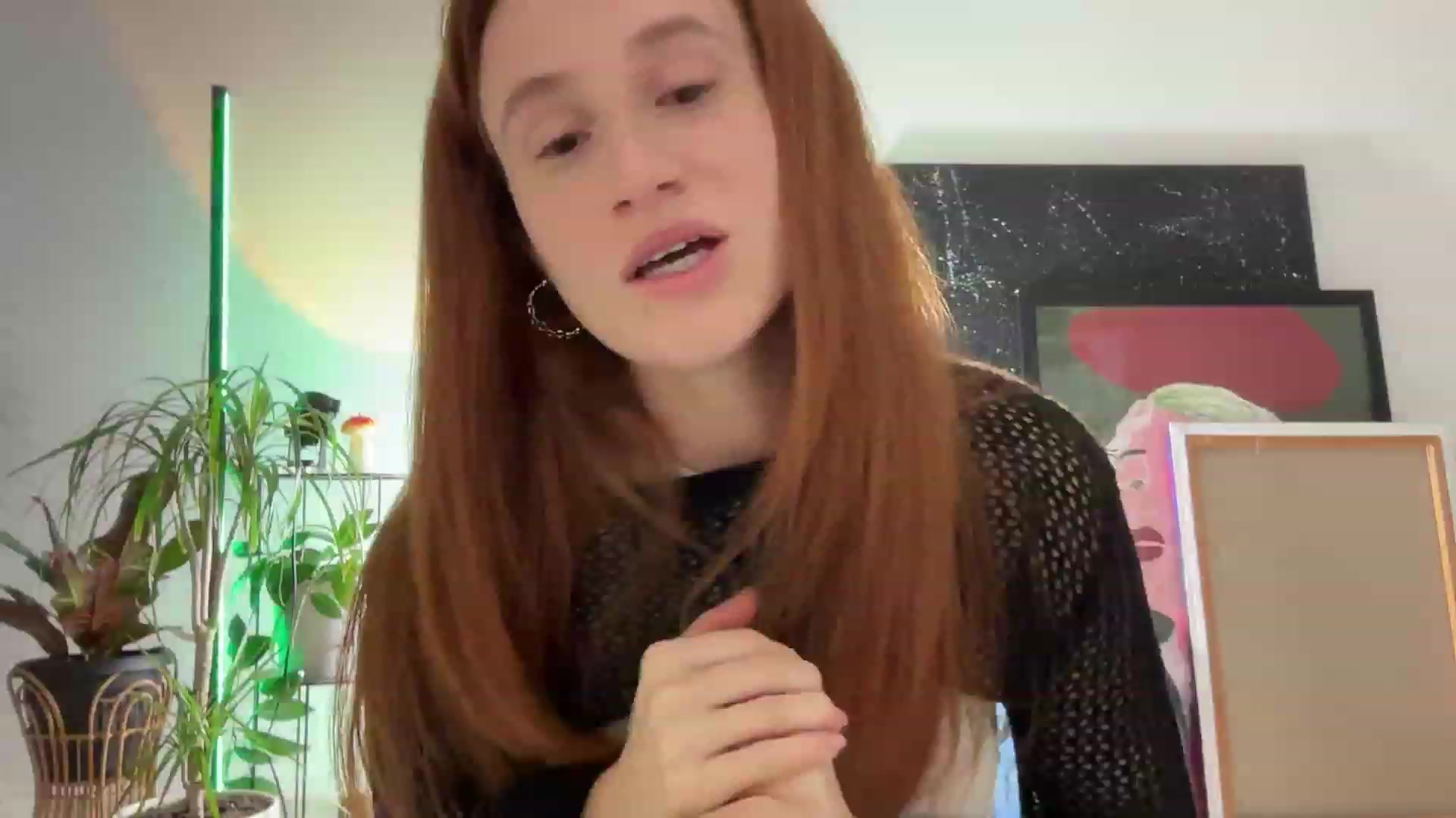 Gallery image thumbnail from LovelyBvnny's myfreecams stream on, 12/07/2023, 20:13 image 3 of 20