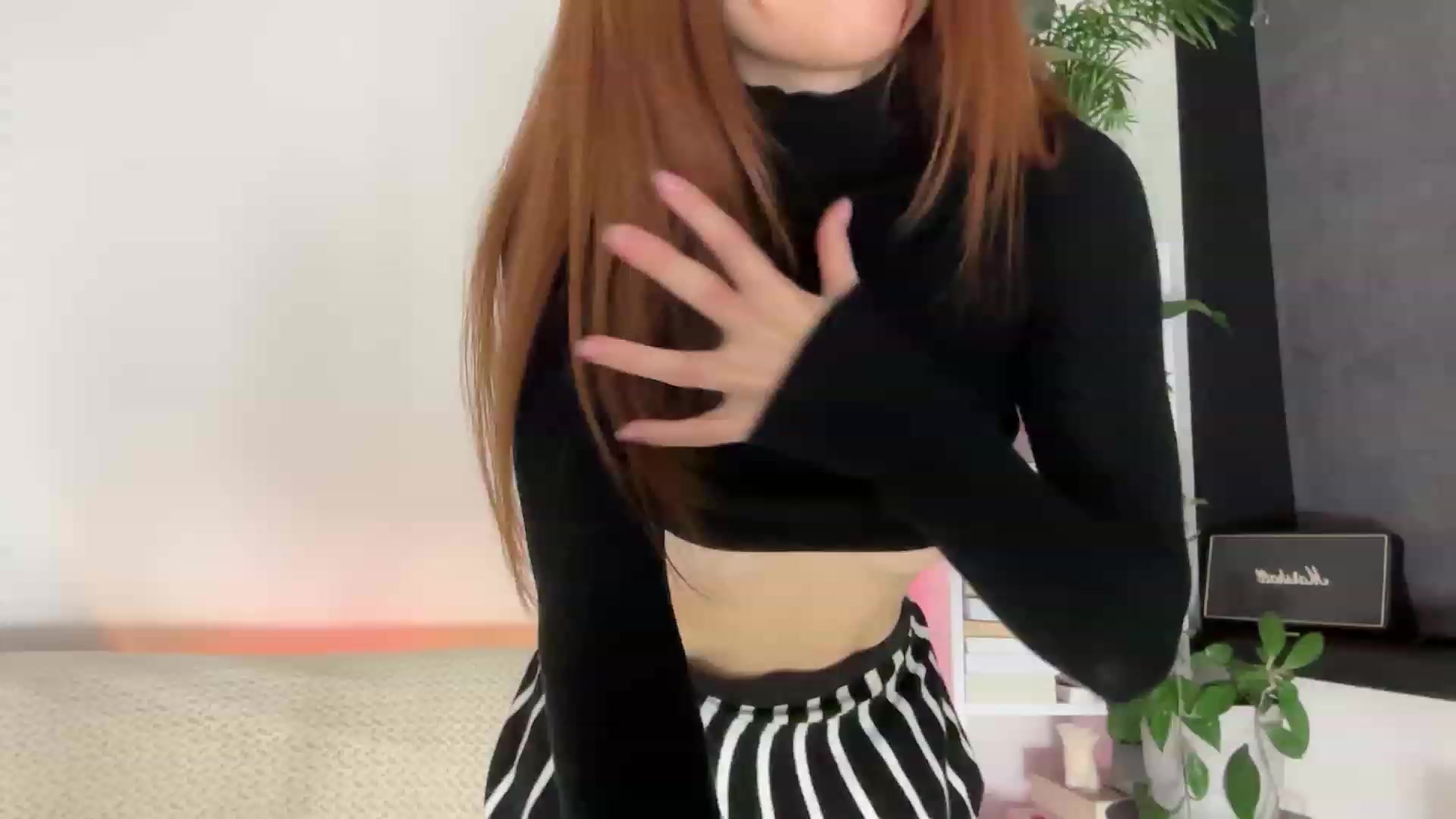 Gallery image thumbnail from LovelyBvnny's myfreecams stream on, 12/08/2023, 17:49 image 19 of 20