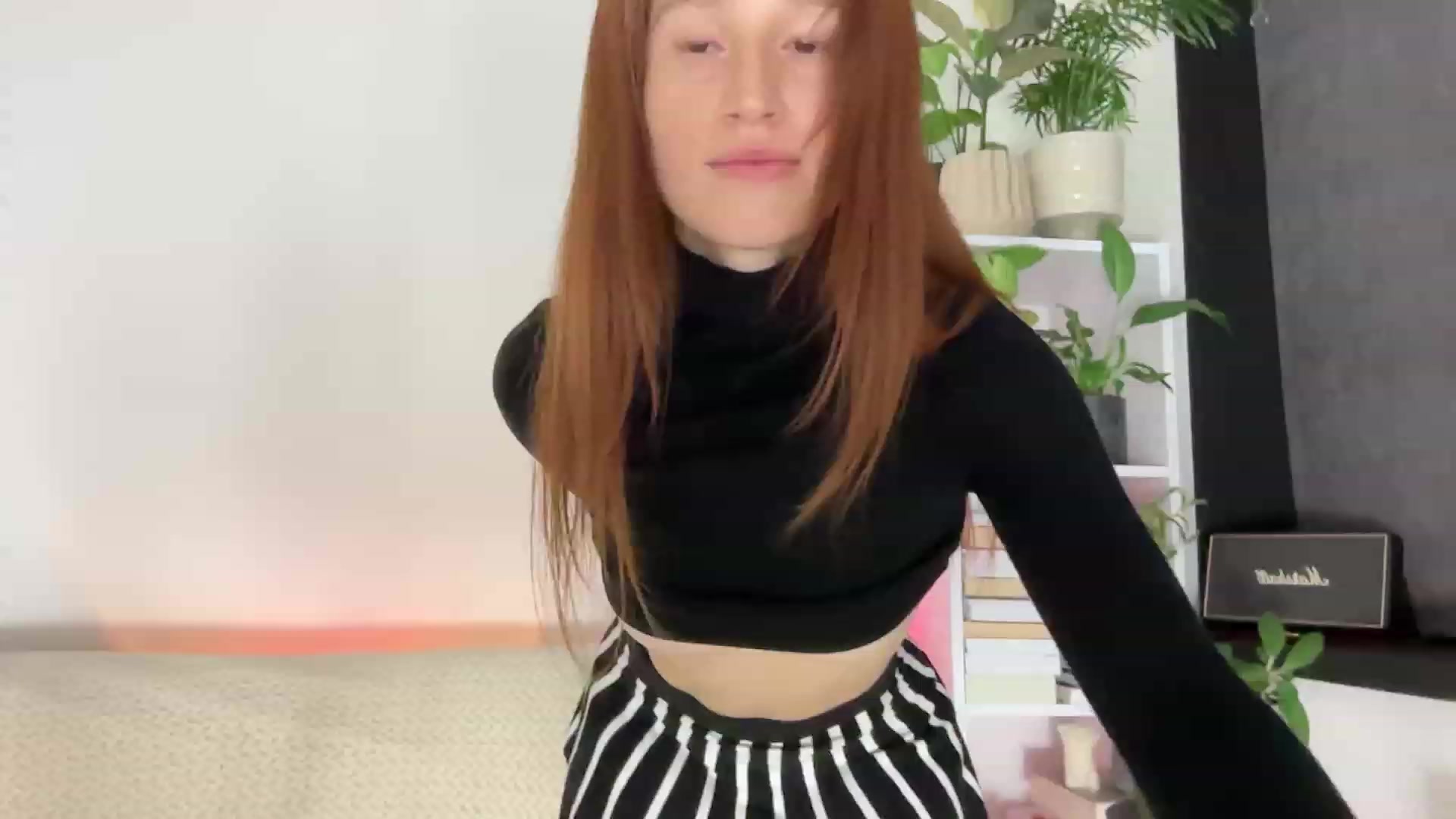 Gallery image thumbnail from LovelyBvnny's myfreecams stream on, 12/08/2023, 17:49 image 20 of 20