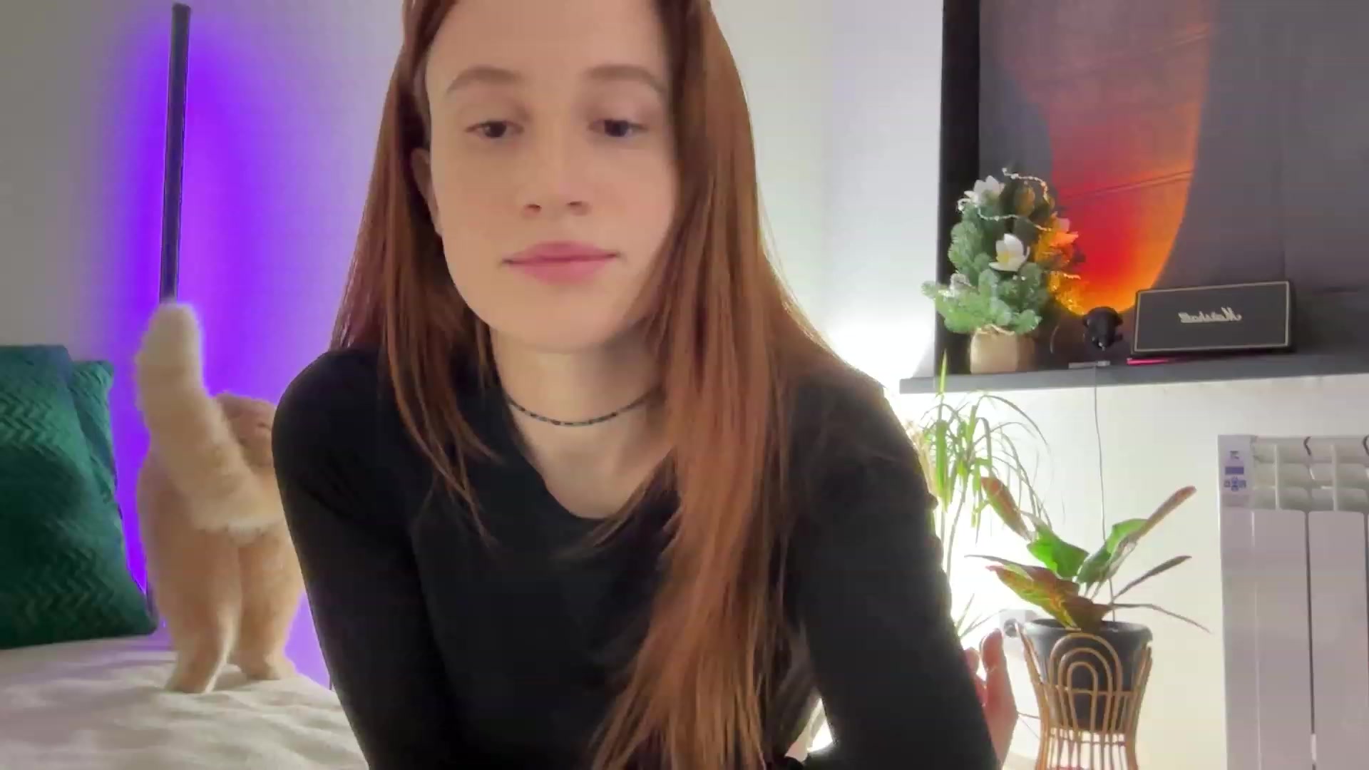 Gallery image thumbnail from LovelyBvnny's myfreecams stream on, 12/10/2023, 20:00 image 3 of 20