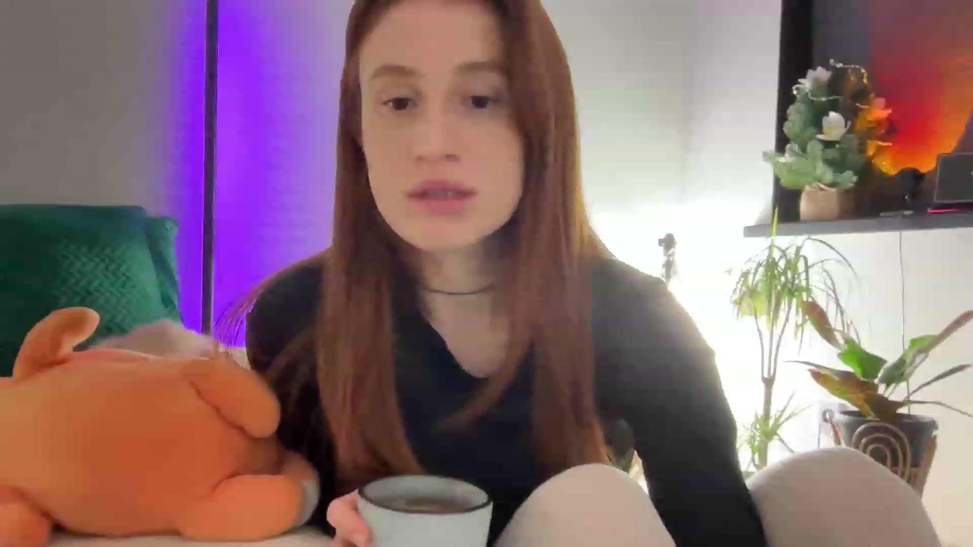 Gallery image thumbnail from LovelyBvnny's myfreecams stream on, 12/10/2023, 20:00 image 7 of 20