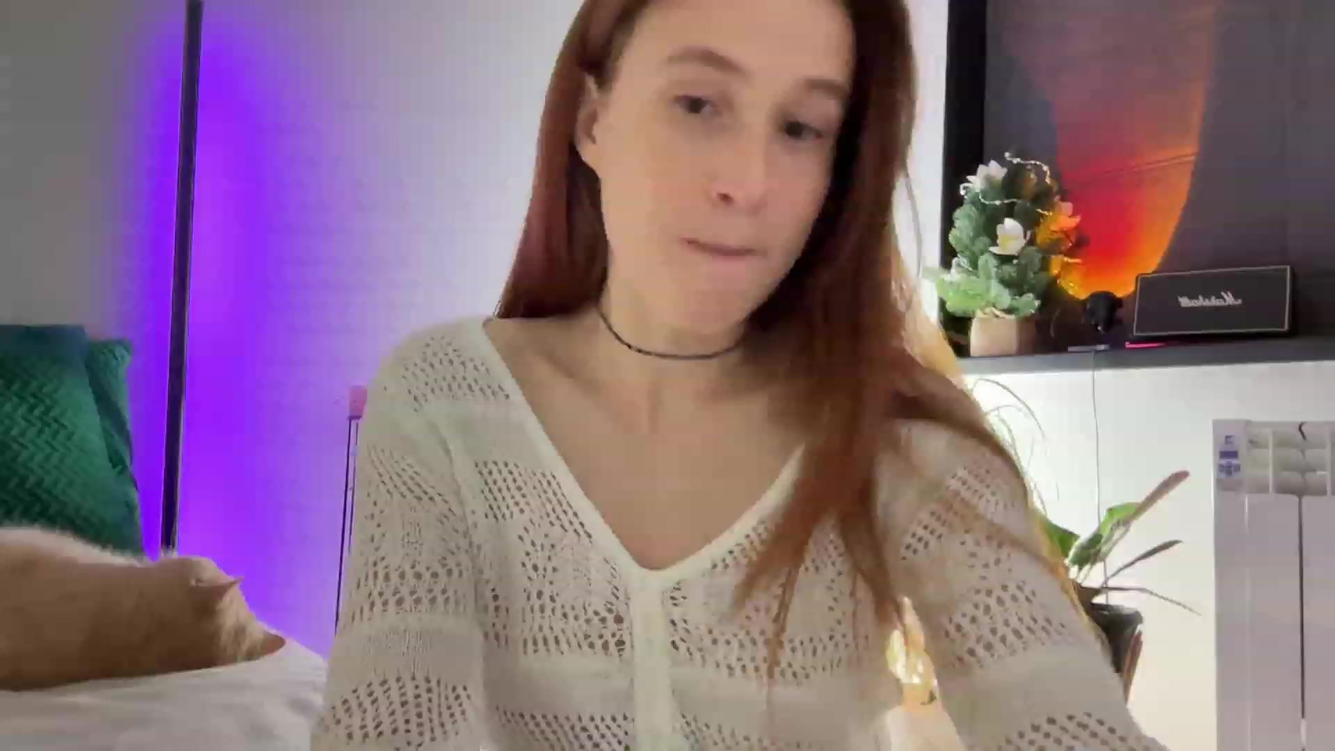 Gallery image thumbnail from LovelyBvnny's myfreecams stream on, 12/10/2023, 20:00 image 14 of 20