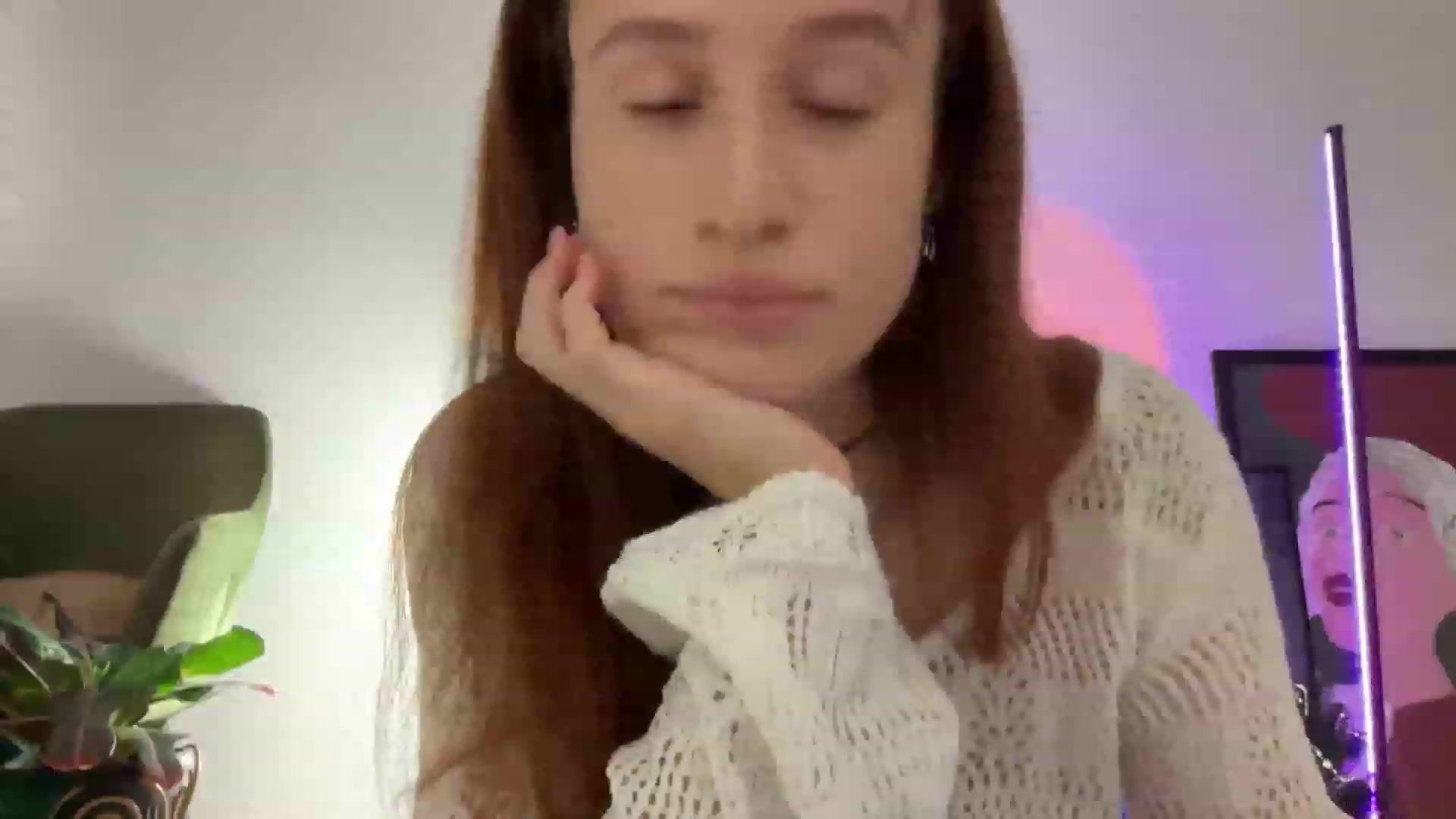 Gallery image thumbnail from LovelyBvnny's myfreecams stream on, 12/12/2023, 15:04 image 14 of 20