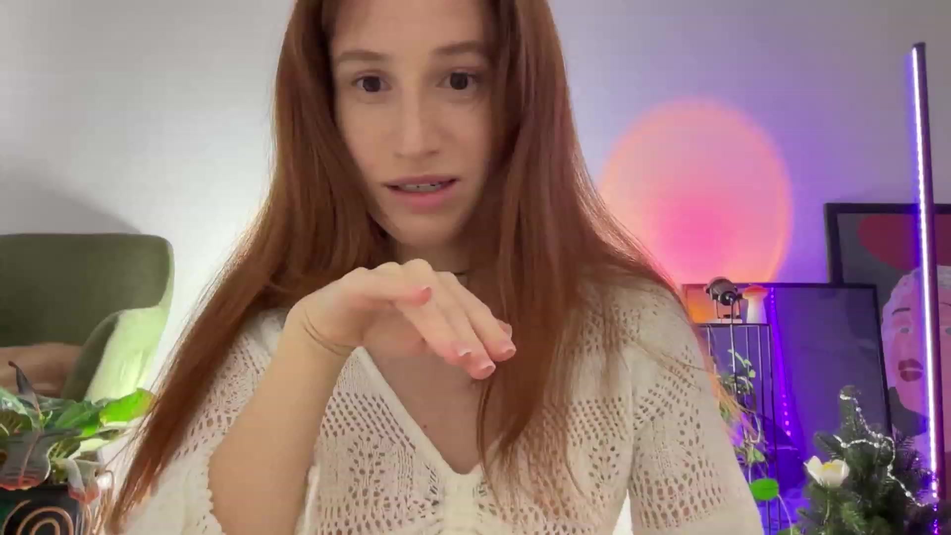 Gallery image thumbnail from LovelyBvnny's myfreecams stream on, 12/12/2023, 15:04 image 9 of 20