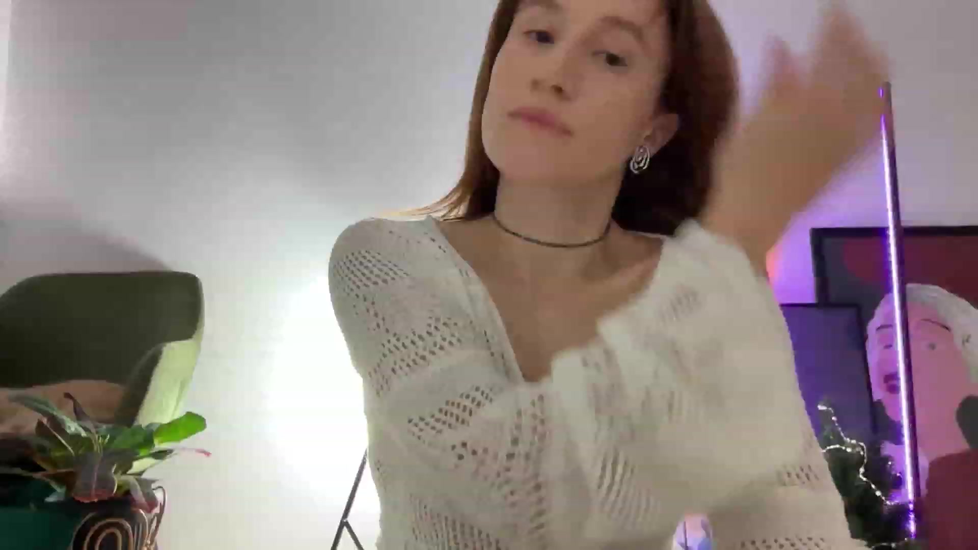 Gallery image thumbnail from LovelyBvnny's myfreecams stream on, 12/12/2023, 15:04 image 16 of 20