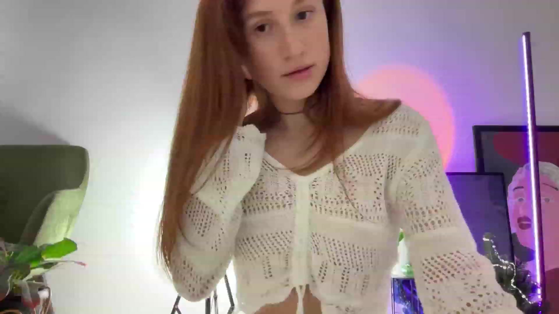 Gallery image thumbnail from LovelyBvnny's myfreecams stream on, 12/12/2023, 17:37 image 7 of 20