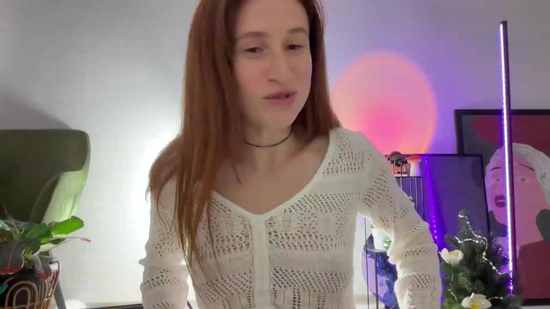 Gallery image thumbnail from LovelyBvnny's myfreecams stream on, 12/12/2023, 17:37 image 10 of 20