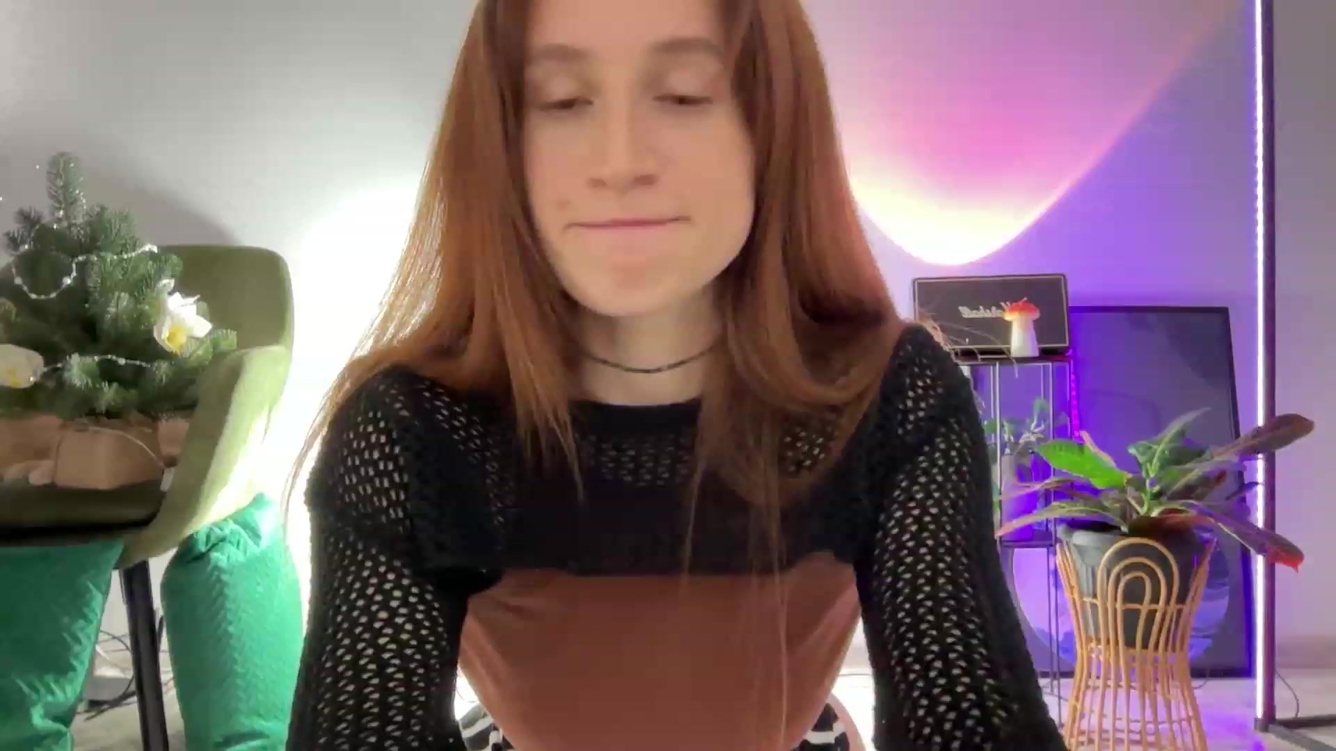 Gallery image thumbnail from LovelyBvnny's myfreecams stream on, 12/13/2023, 17:59 image 14 of 20