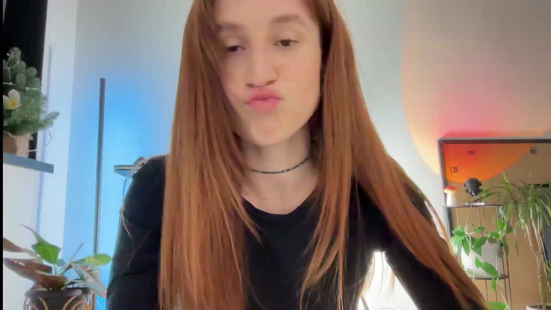Gallery image thumbnail from LovelyBvnny's myfreecams stream on, 12/16/2023, 17:15 image 4 of 20