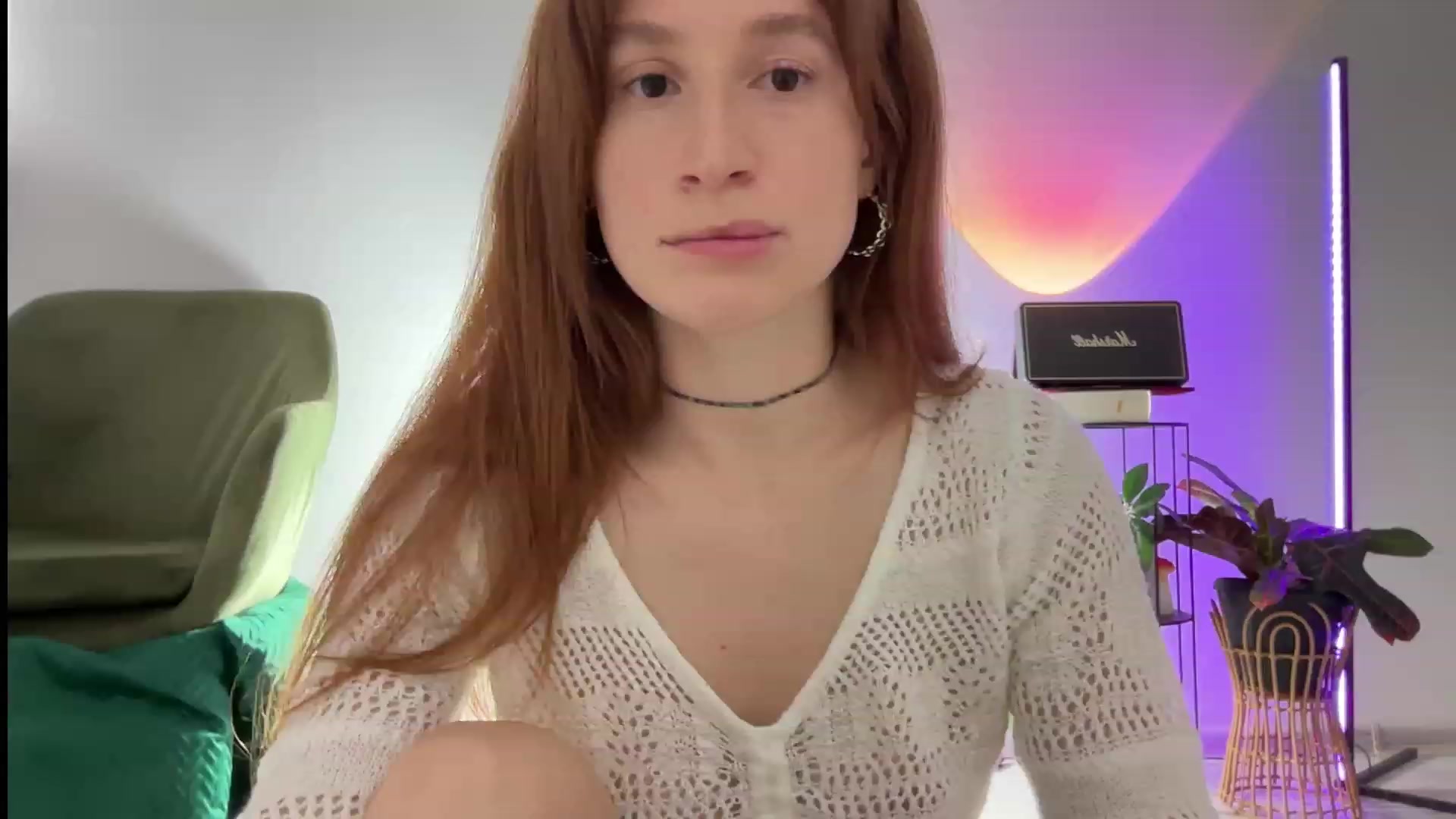 Gallery image thumbnail from LovelyBvnny's myfreecams stream on, 12/17/2023, 18:57 image 2 of 20