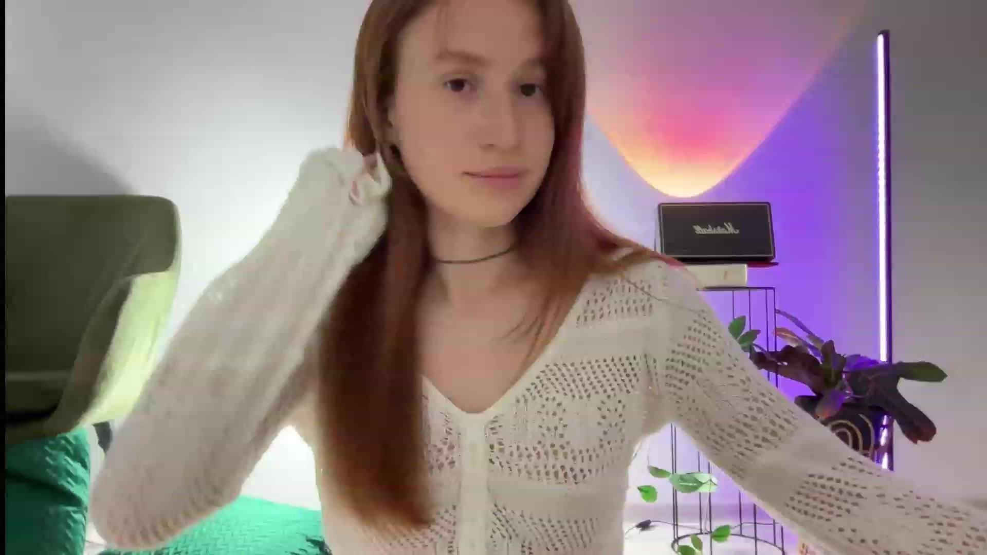 Gallery image thumbnail from LovelyBvnny's myfreecams stream on, 12/17/2023, 19:53 image 19 of 20