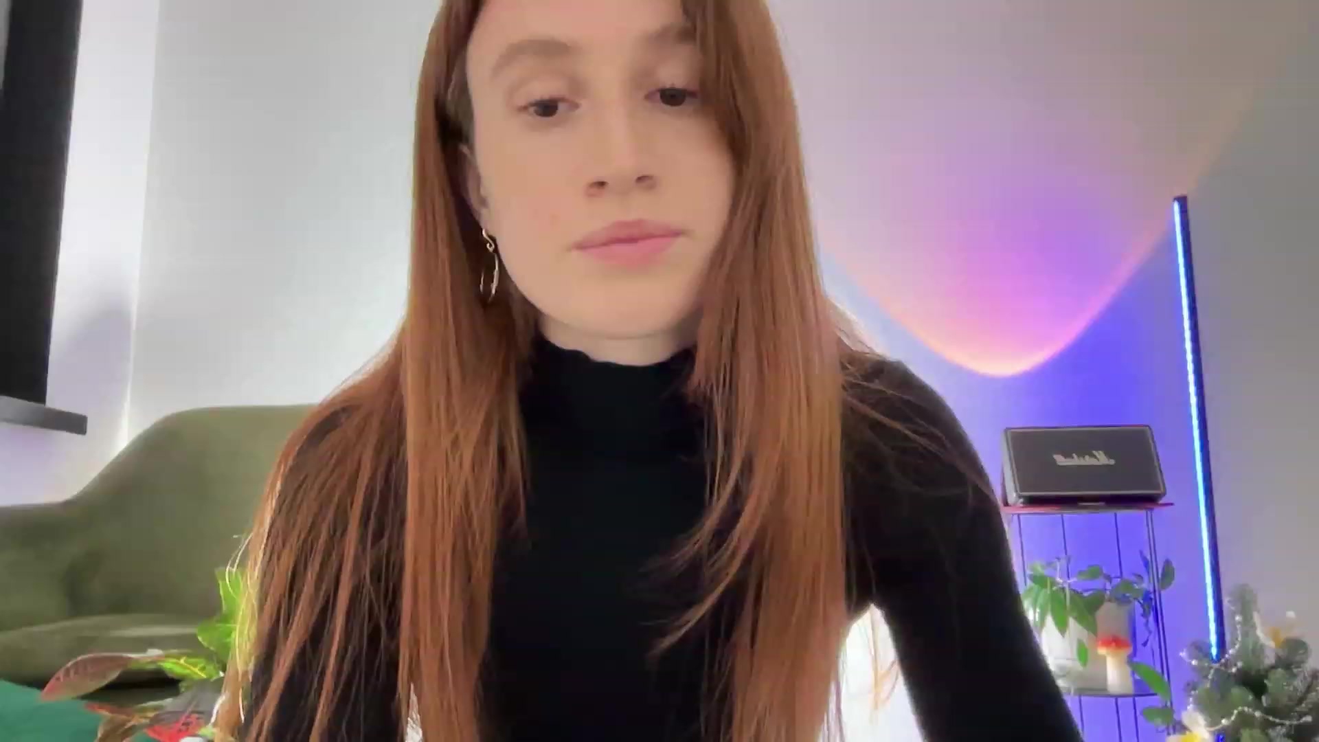 Gallery image thumbnail from LovelyBvnny's myfreecams stream on, 12/21/2023, 19:49 image 9 of 20