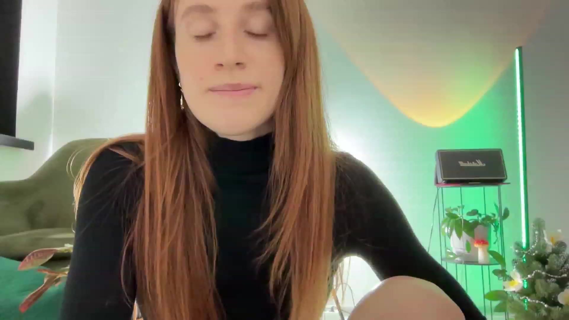 Gallery image thumbnail from LovelyBvnny's myfreecams stream on, 12/21/2023, 19:49 image 5 of 20