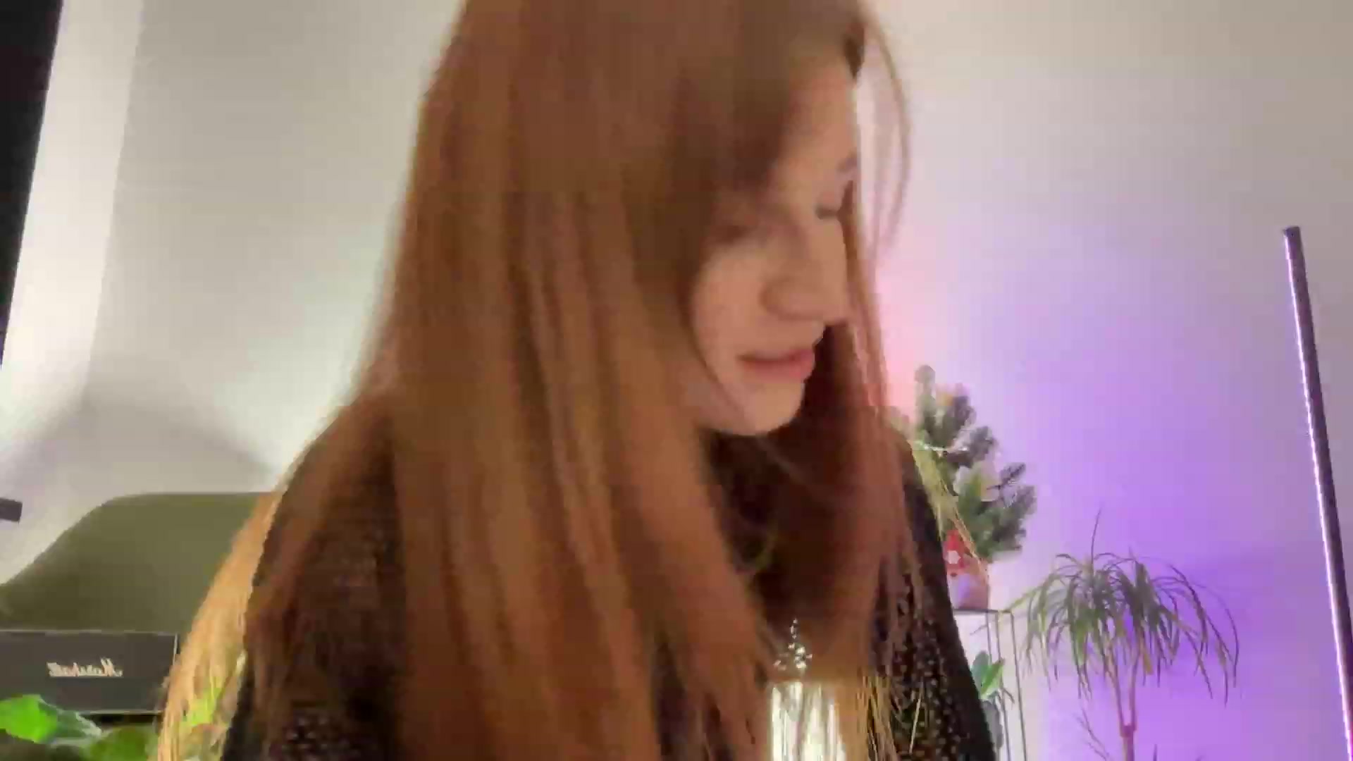 Gallery image thumbnail from LovelyBvnny's myfreecams stream on, 12/26/2023, 20:41 image 16 of 20