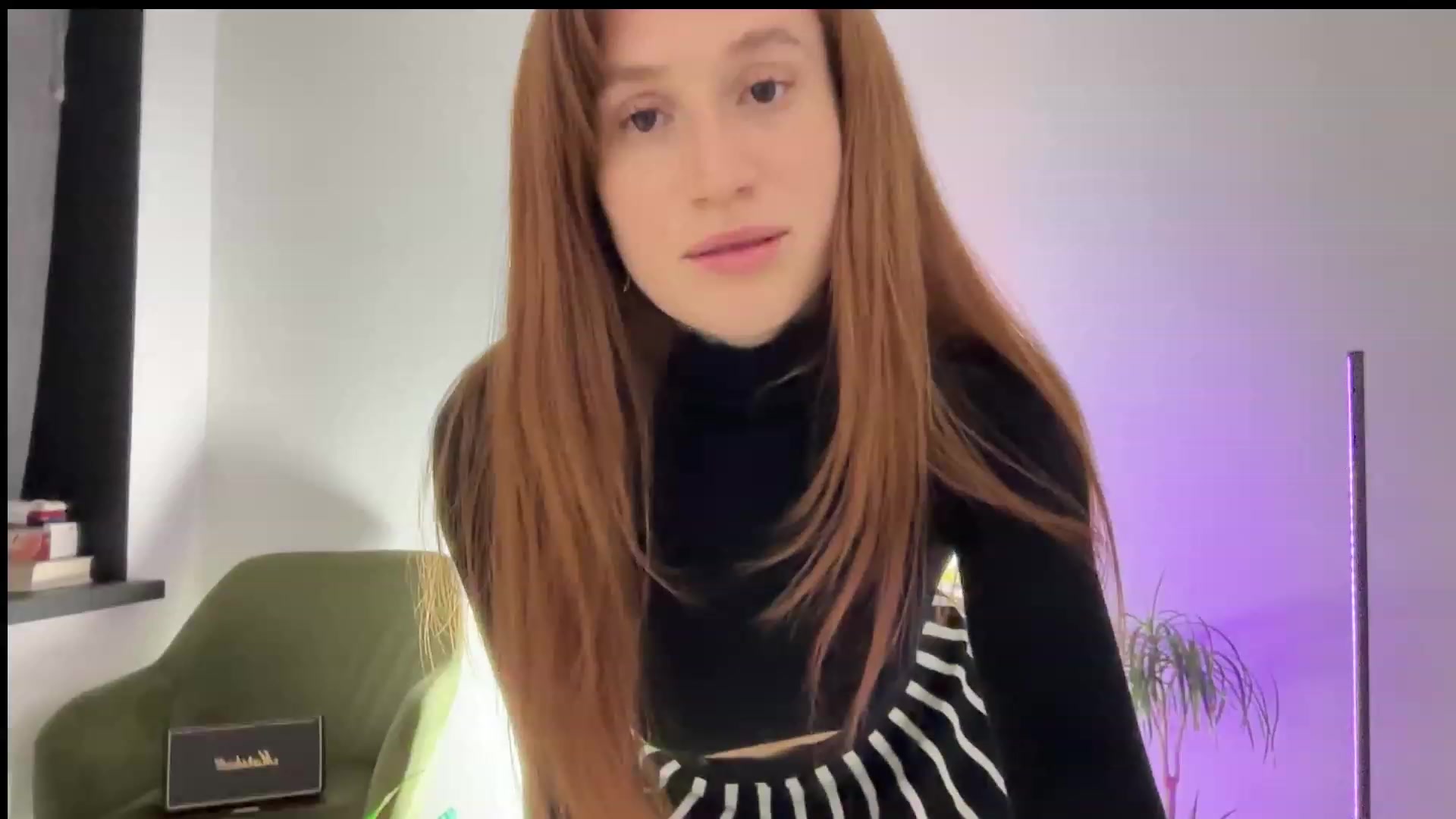Gallery image thumbnail from LovelyBvnny's myfreecams stream on, 12/26/2023, 20:41 image 20 of 20